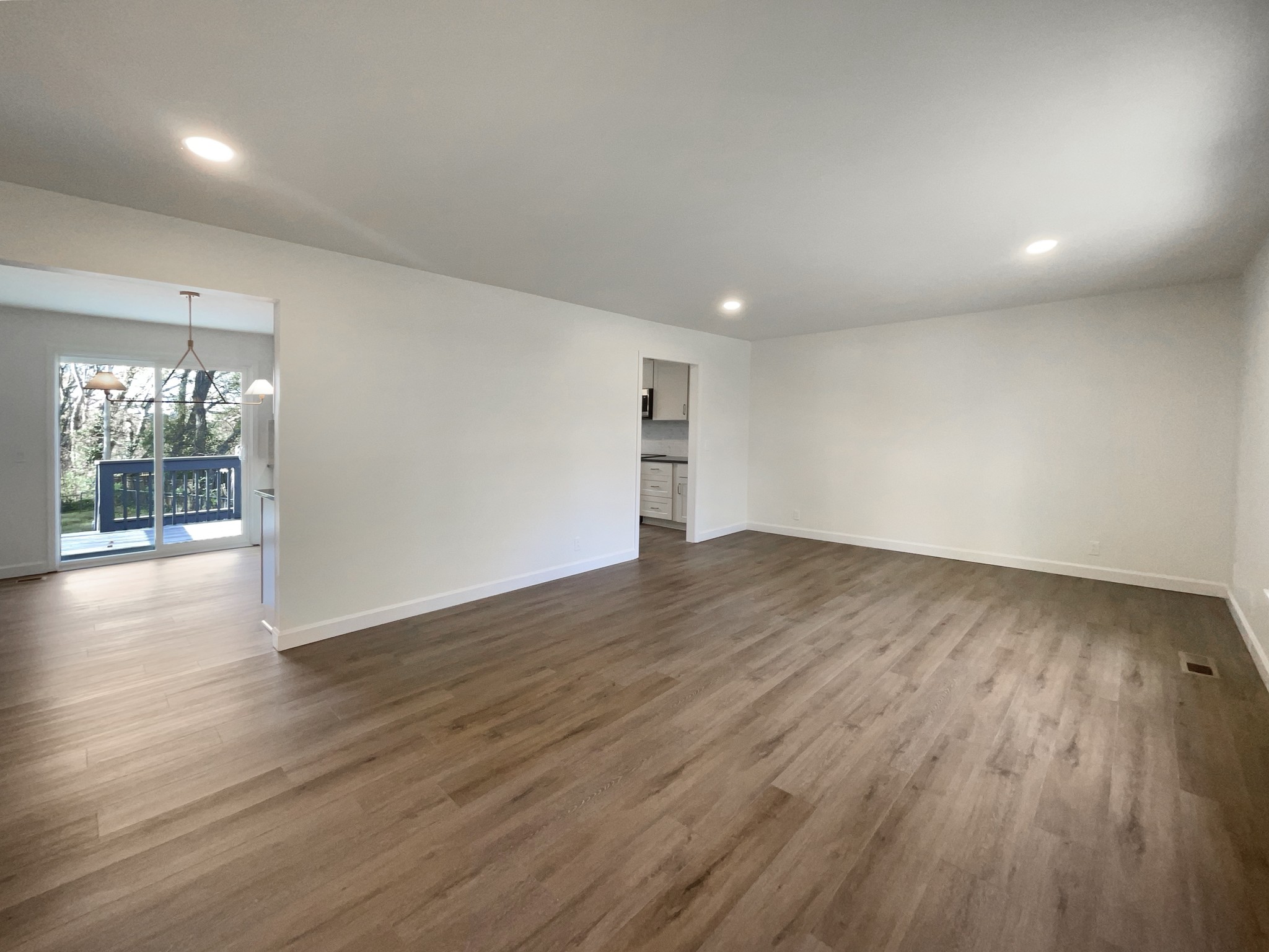 7605 Rolling River Pkwy