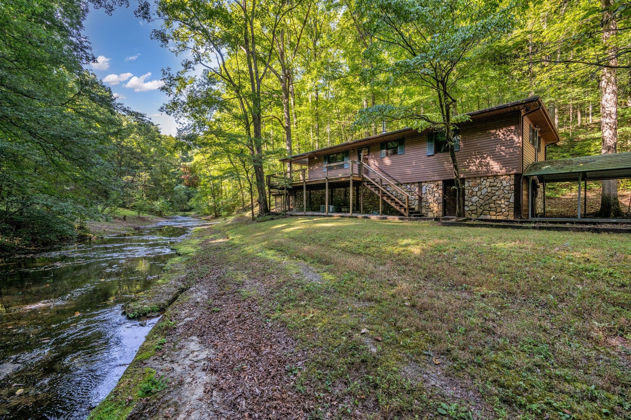 1255 Deerfoot Drive