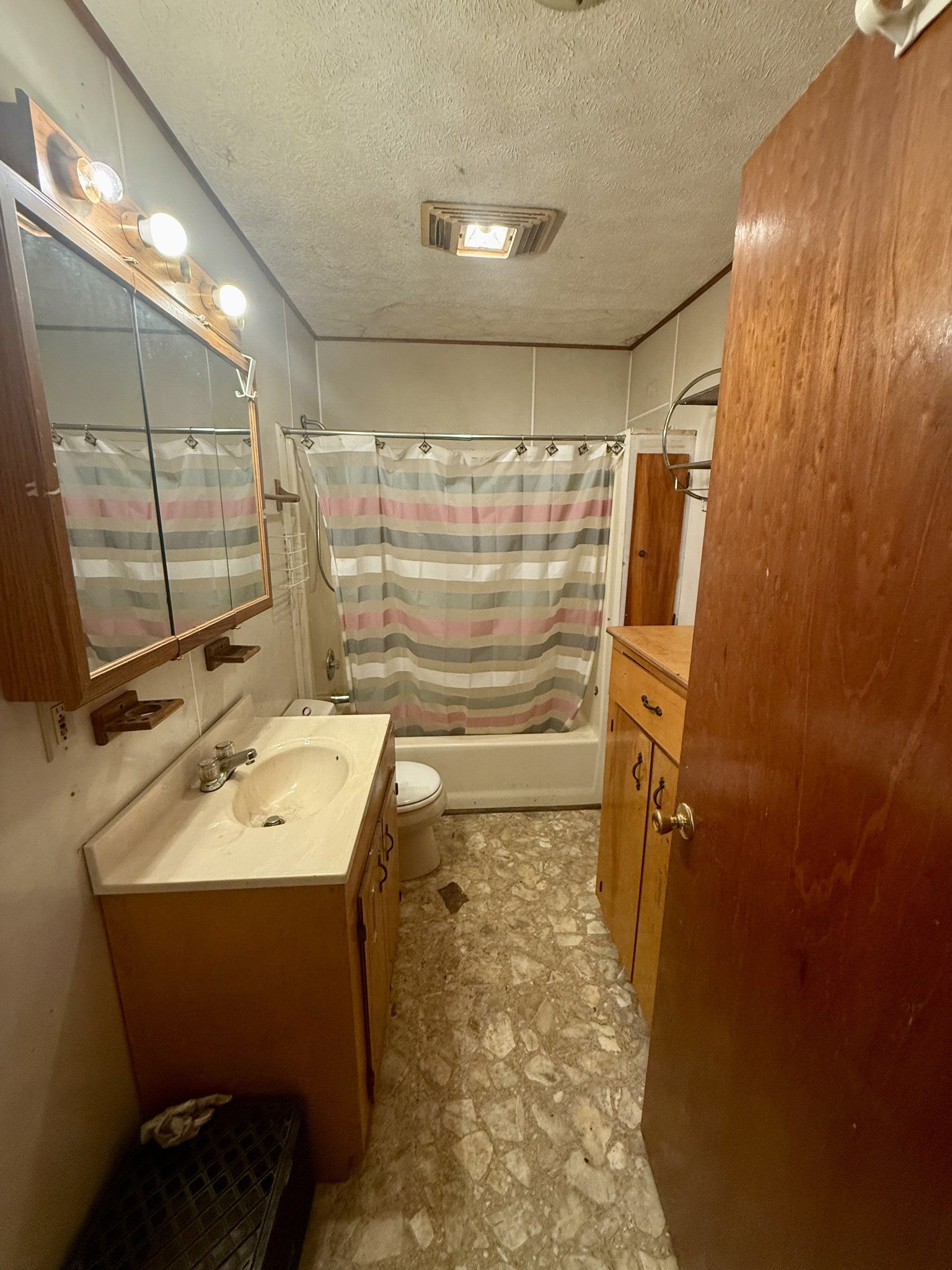 258 Mundy Rd