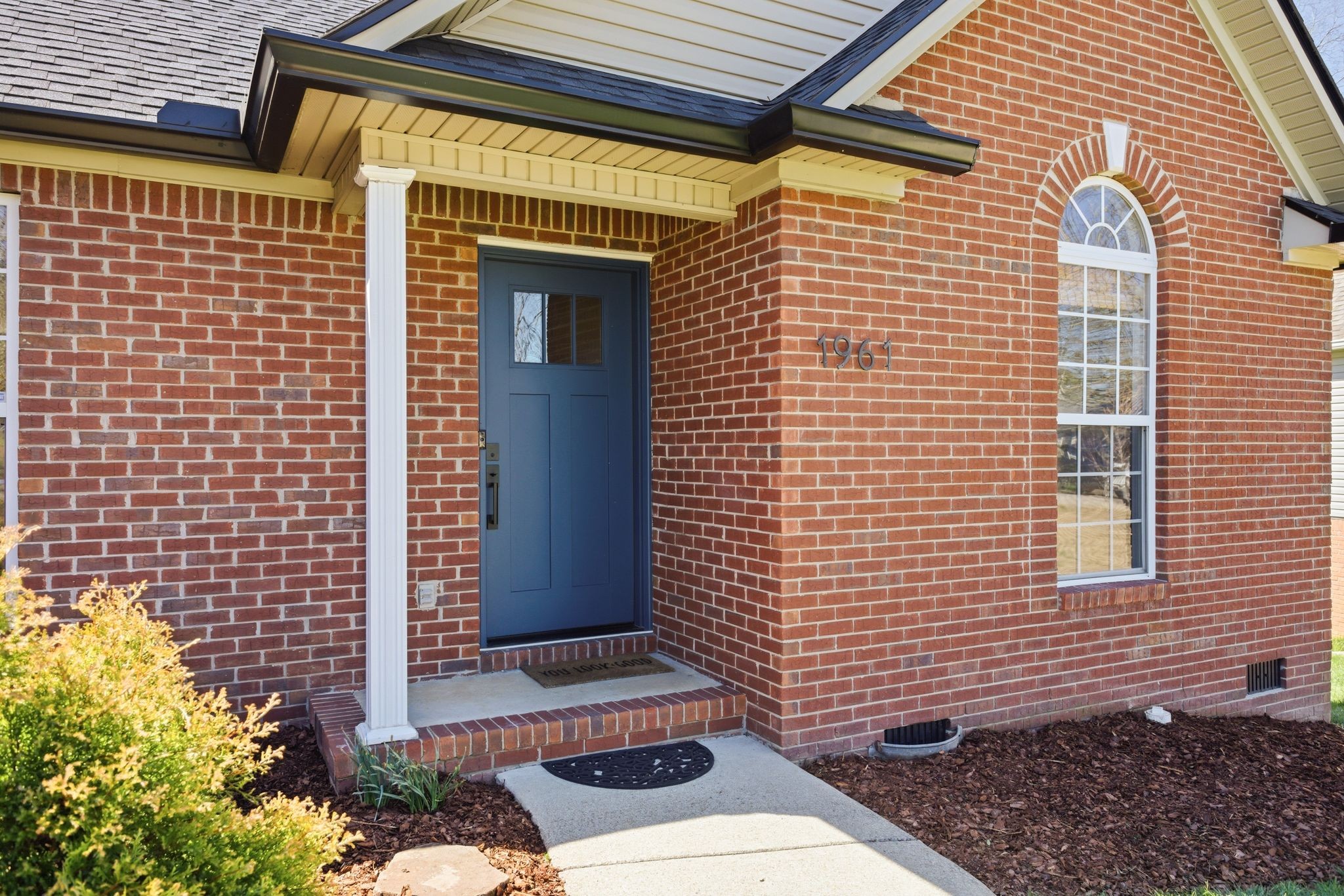 1961 Sheffield Ln