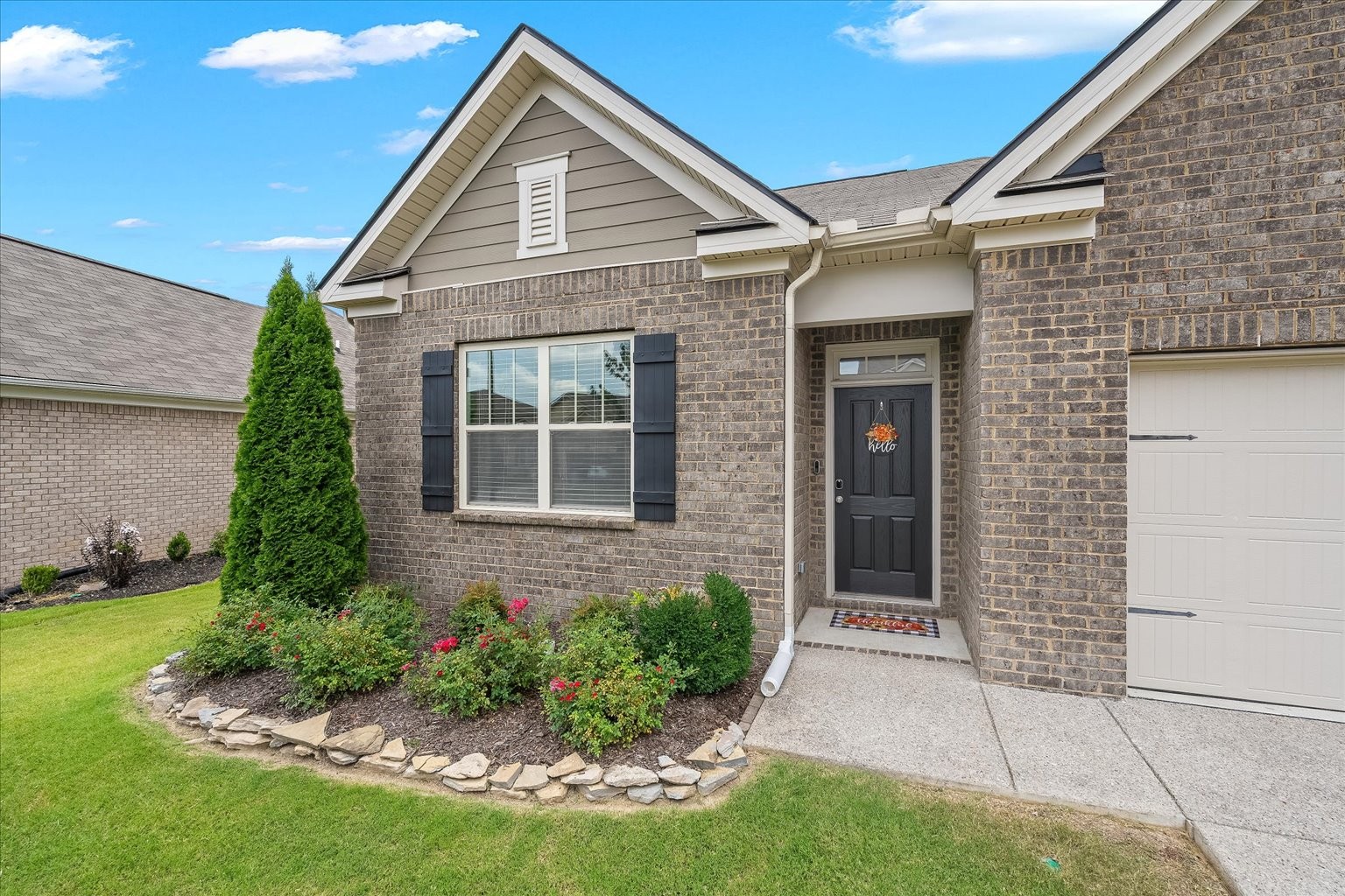 1407 Marigold Dr