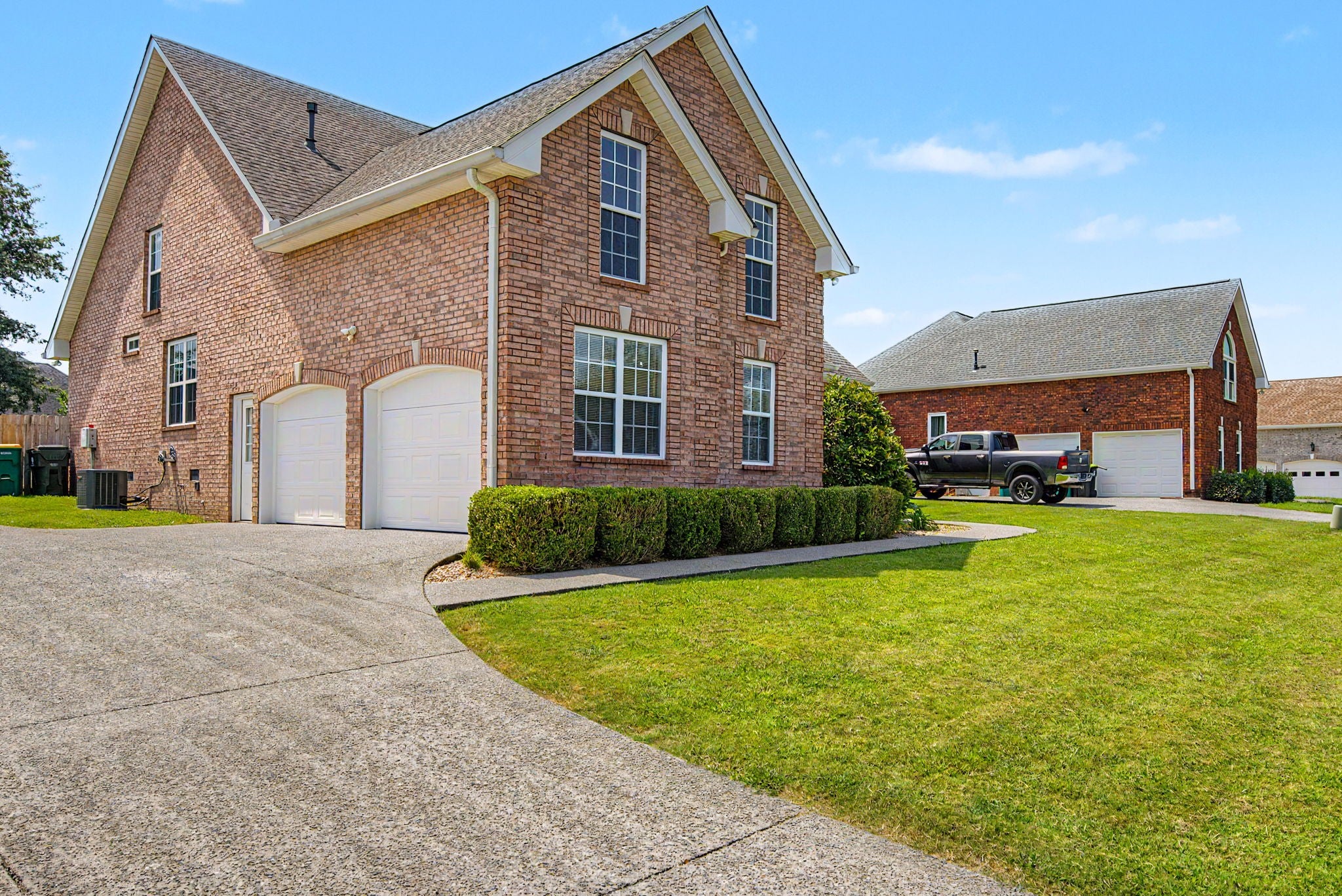 124 Thoroughbred Way