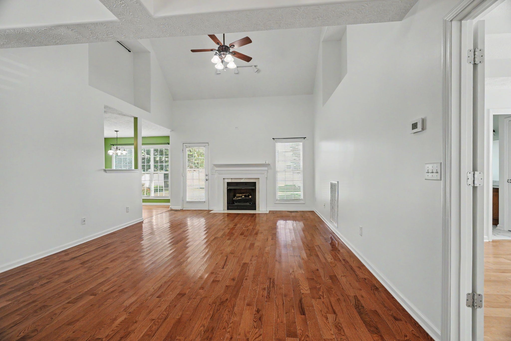 124 Thoroughbred Way
