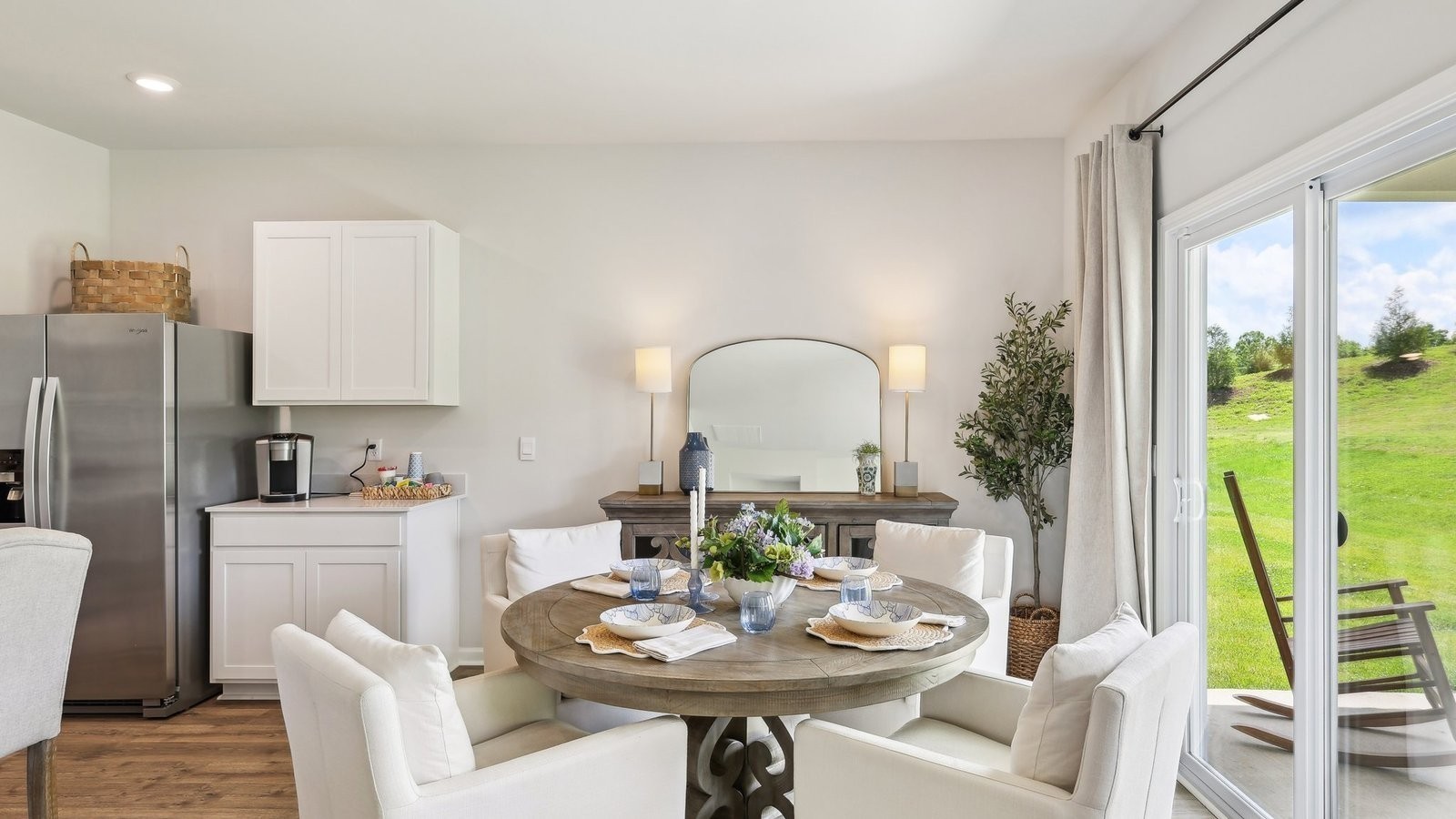 1523 Mountain View Drive