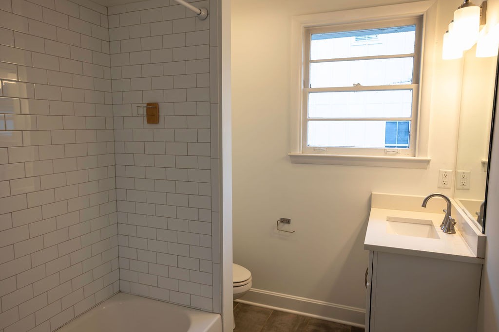 Nashville, Tennessee 37204, United States, 5 Bedrooms Bedrooms, ,3 BathroomsBathrooms,Residential,Active,193170