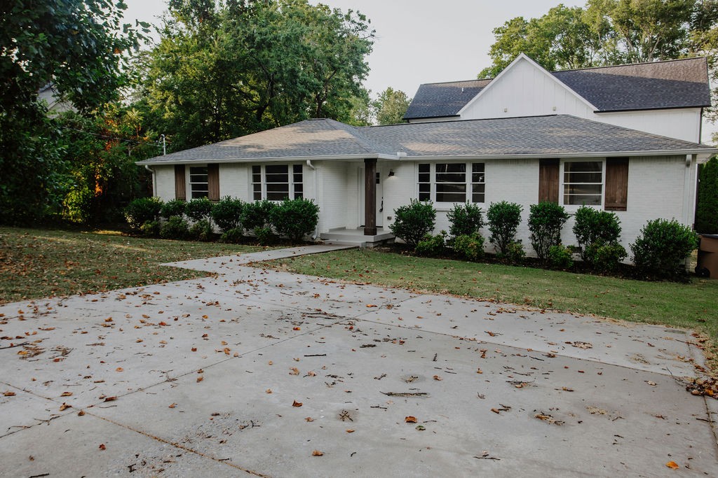 Nashville, Tennessee 37204, United States, 5 Bedrooms Bedrooms, ,3 BathroomsBathrooms,Residential,Active,193170