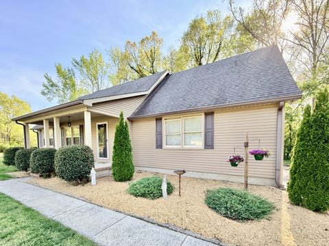 303 Rutledge Ave Tullahoma TN 37388