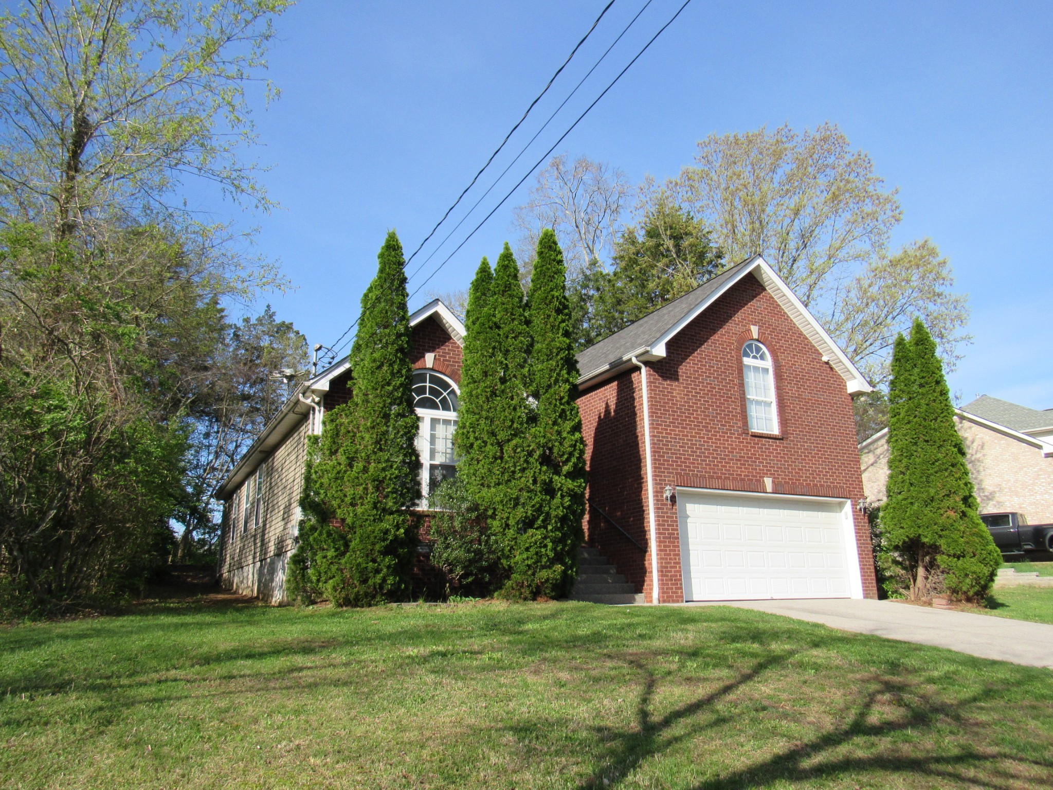 1518 Yarmouth Ln