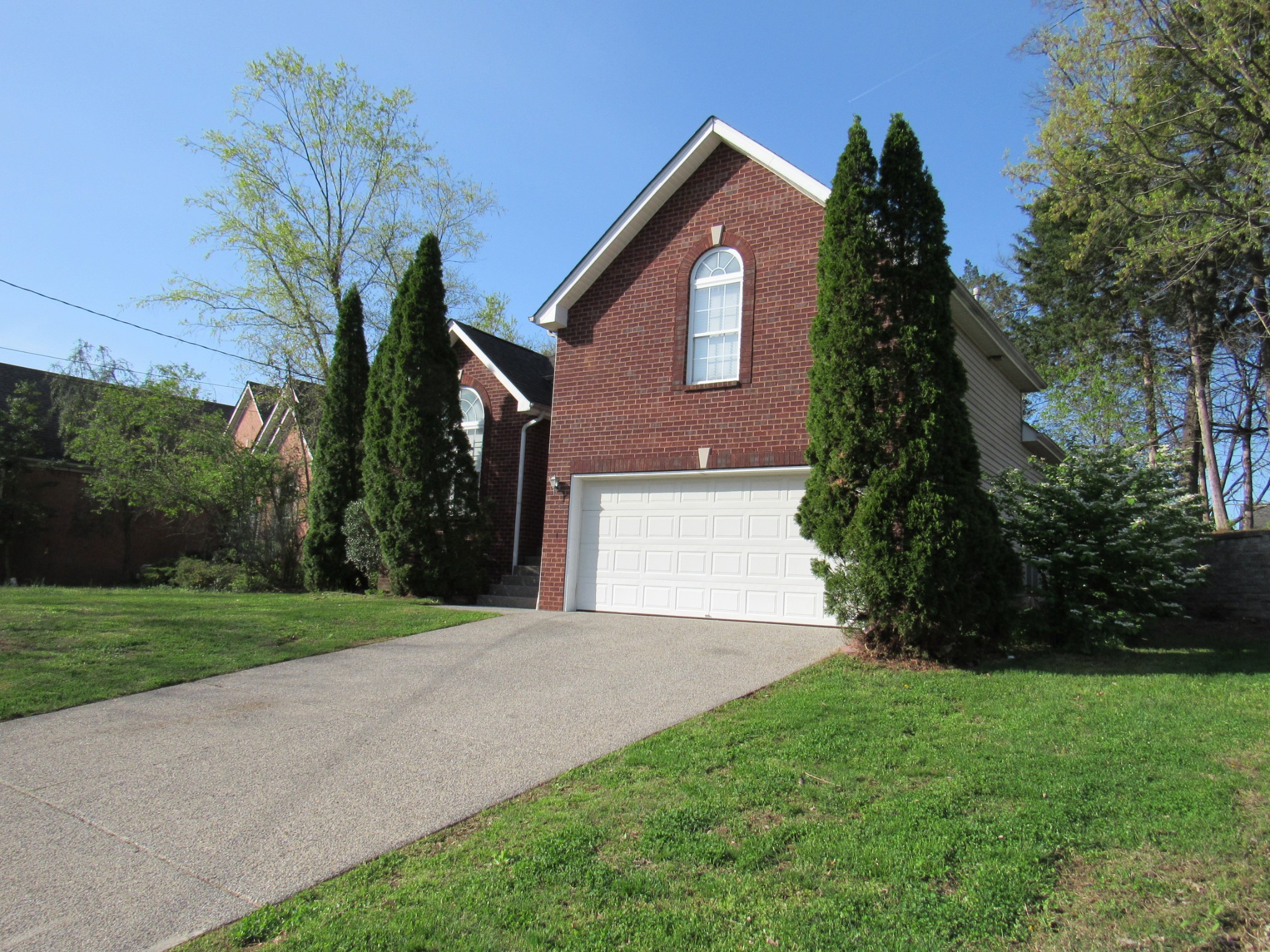 1518 Yarmouth Ln