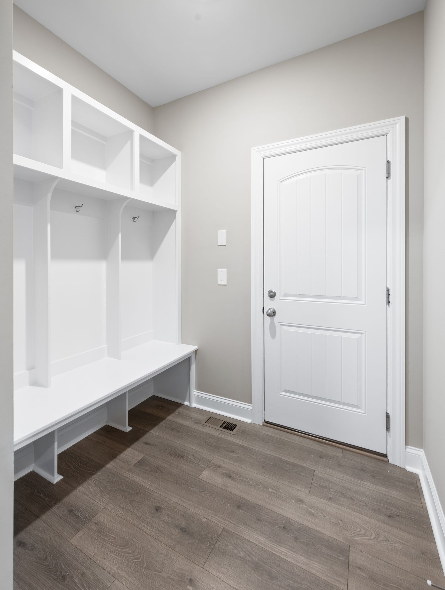 Nashville, Tennessee 37221, United States, 3 Bedrooms Bedrooms, ,2 BathroomsBathrooms,Residential,Active,167369