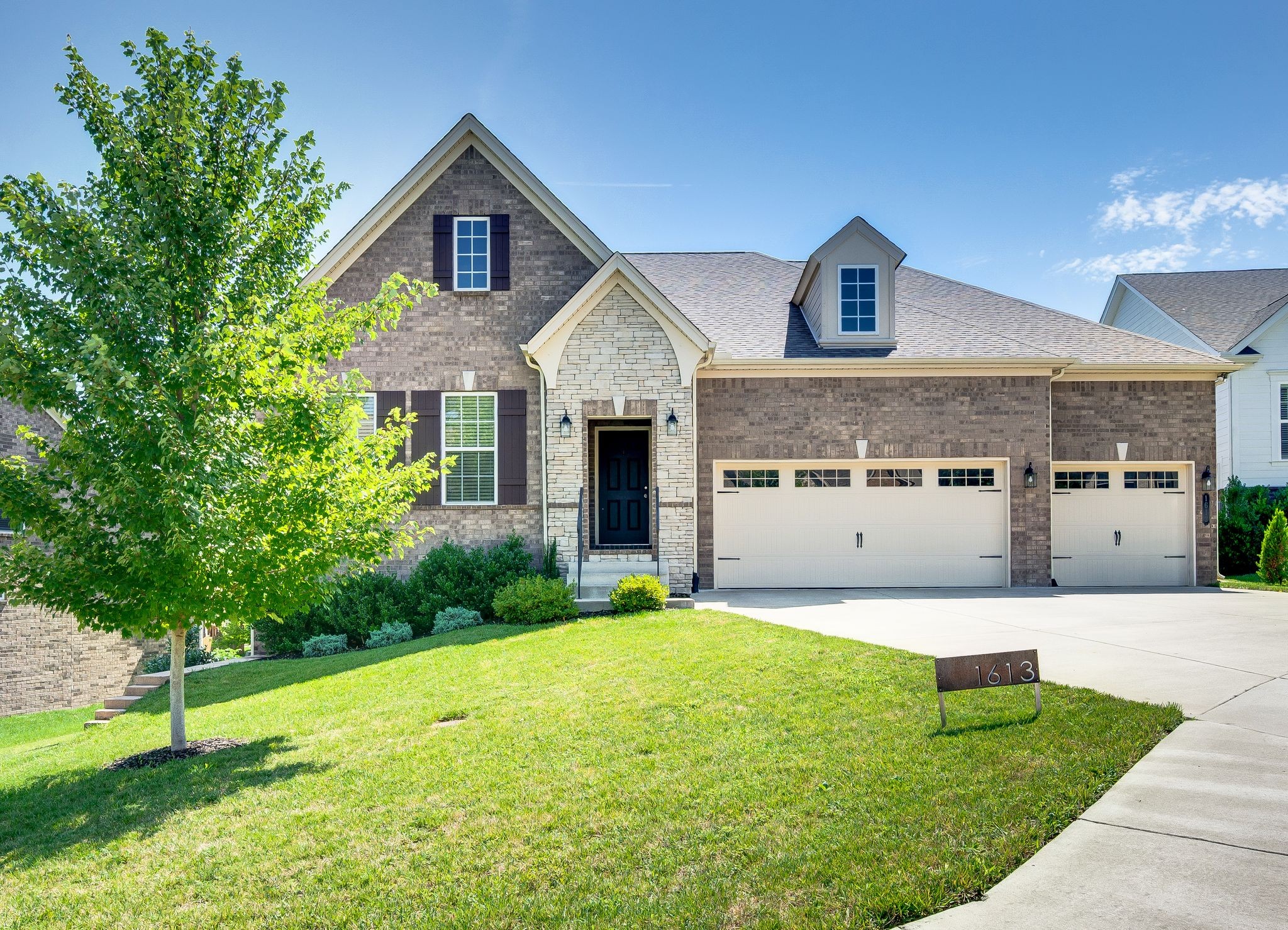 Nashville, Tennessee 37221, United States, 3 Bedrooms Bedrooms, ,2 BathroomsBathrooms,Residential,Active,167369