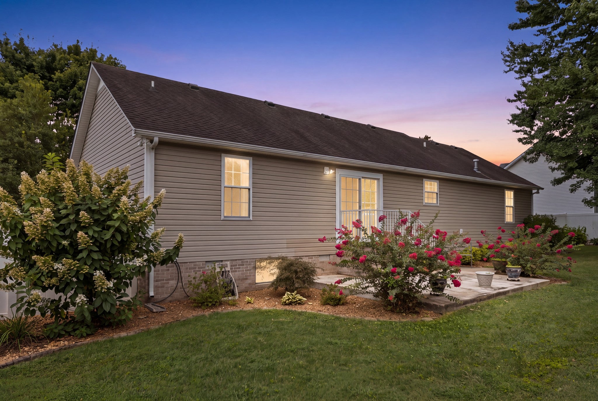 102 Chesapeake Dr