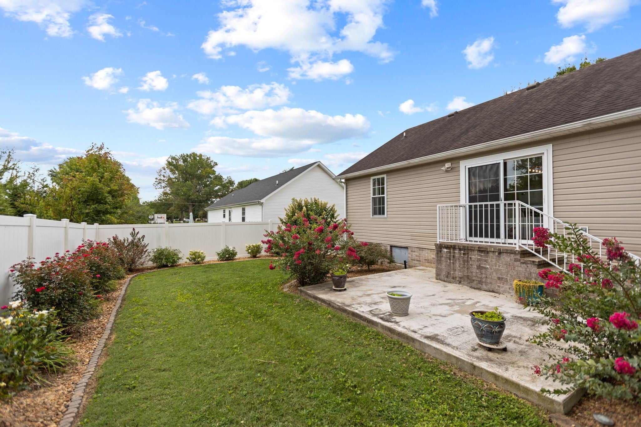 102 Chesapeake Dr