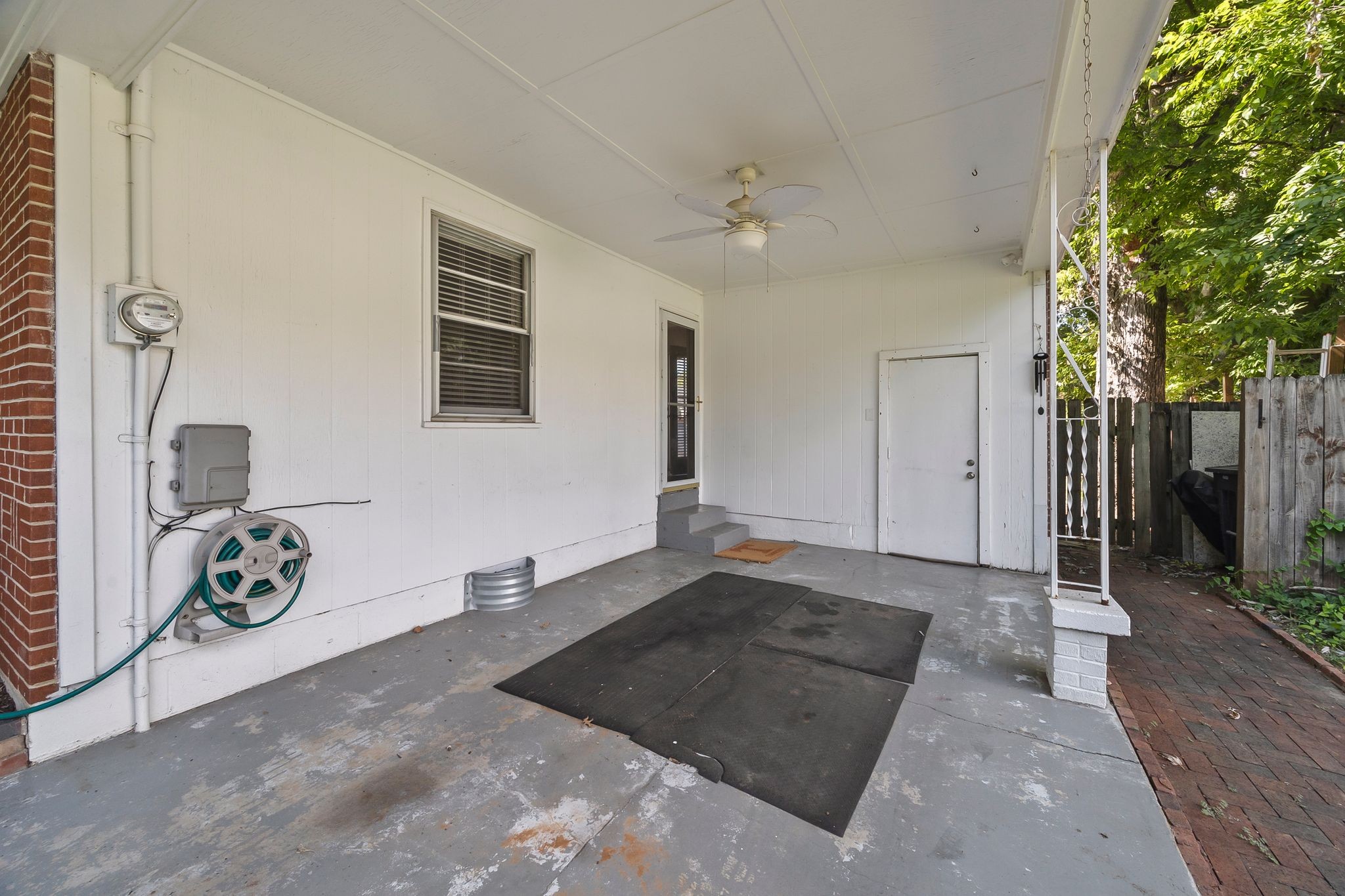 315 Avondale Dr