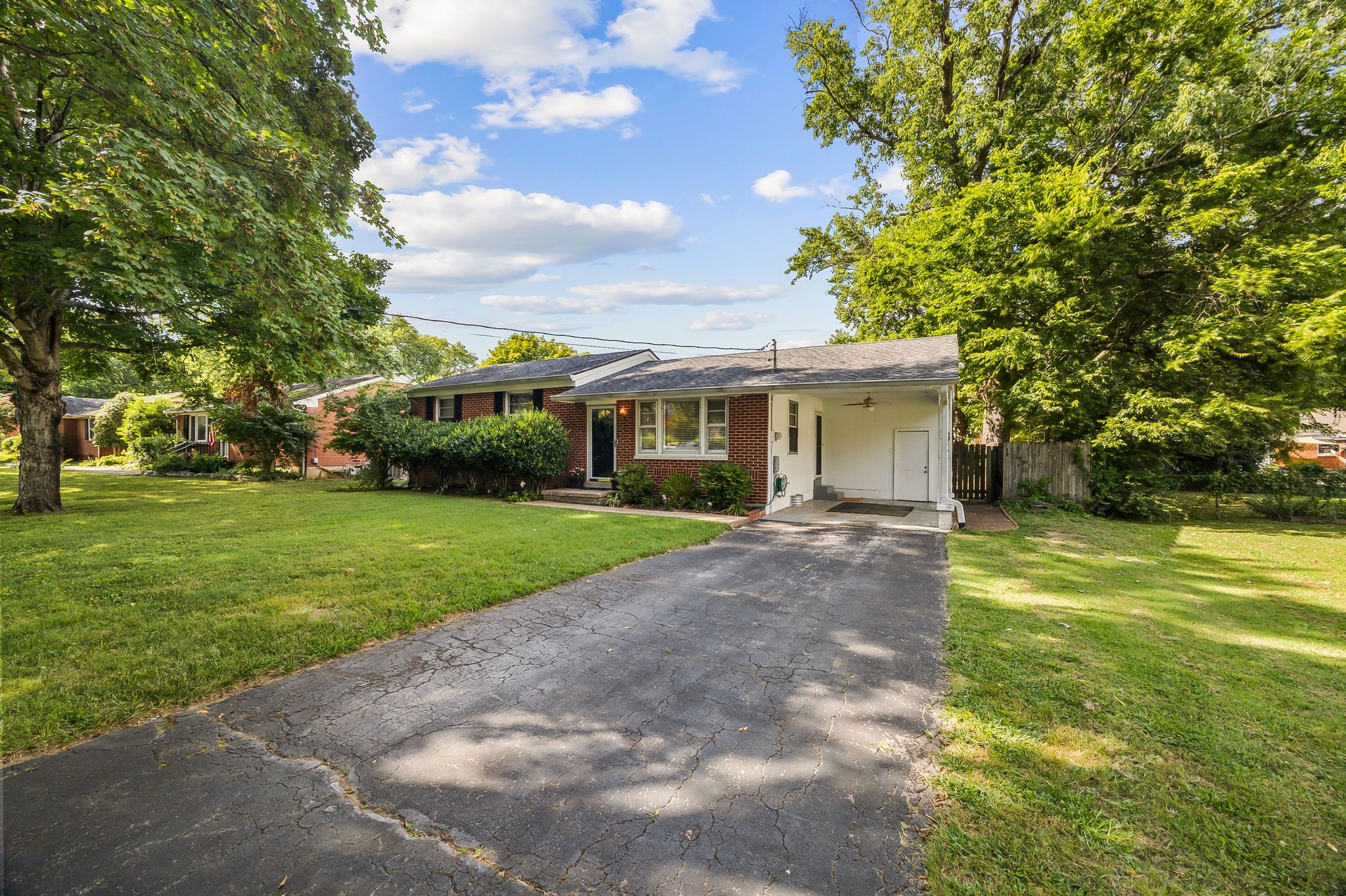 315 Avondale Dr