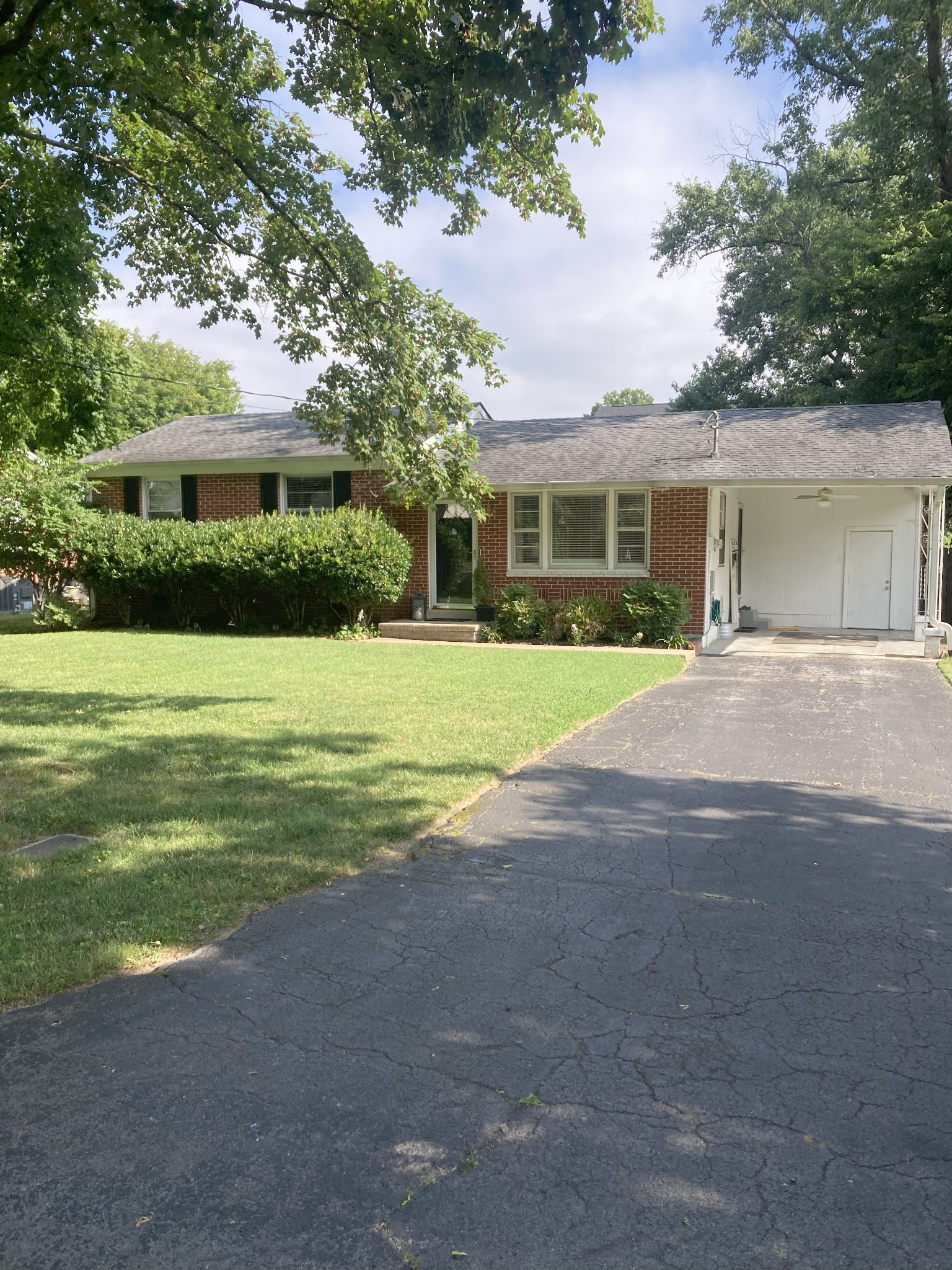 315 Avondale Dr