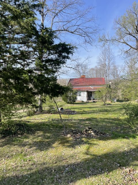 1520 Craggie Hope Rd Kingston Springs TN 37082