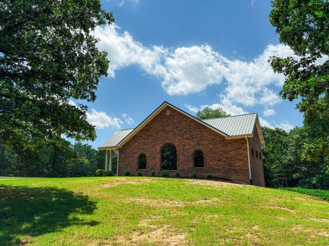 110 Hankins Rd Hohenwald TN 38462