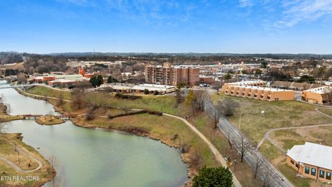 504 Regal Tower Maryville TN 37804