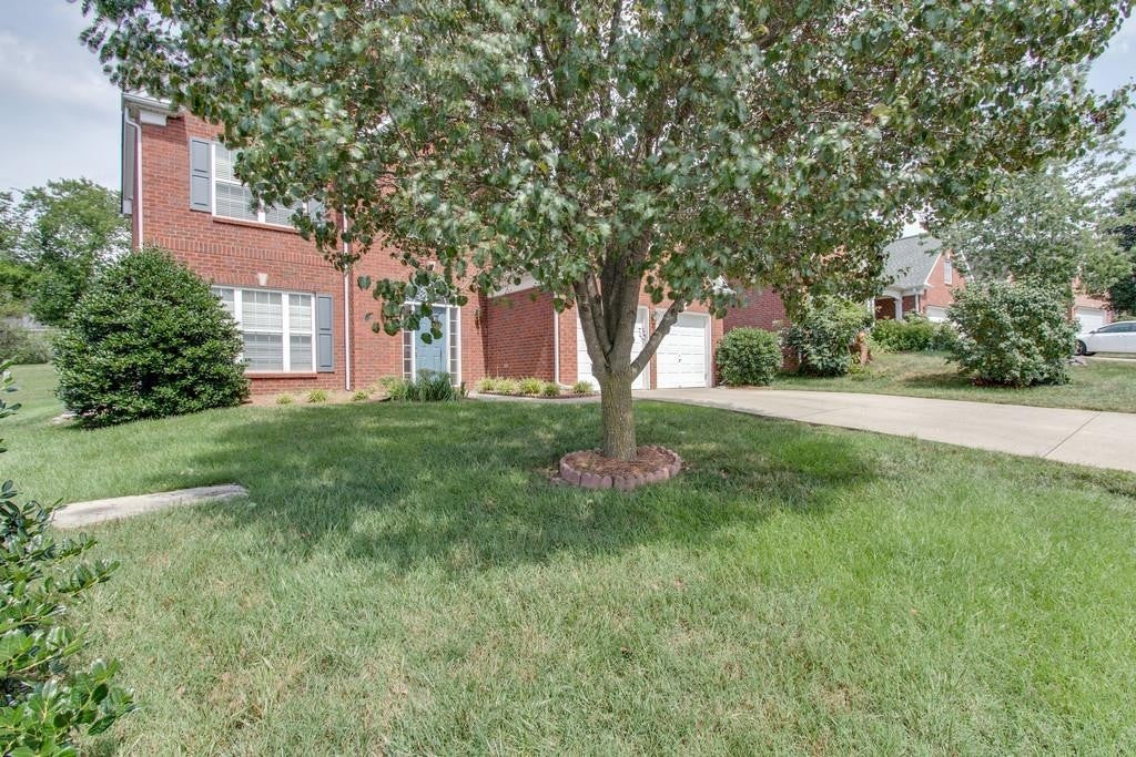 1510 Chestnut Springs Dr, Brentwood TN 37027 4-bed home, photo 3 of 28