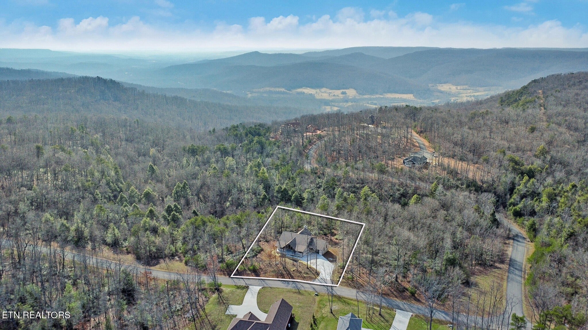 910 Eastridge Pass