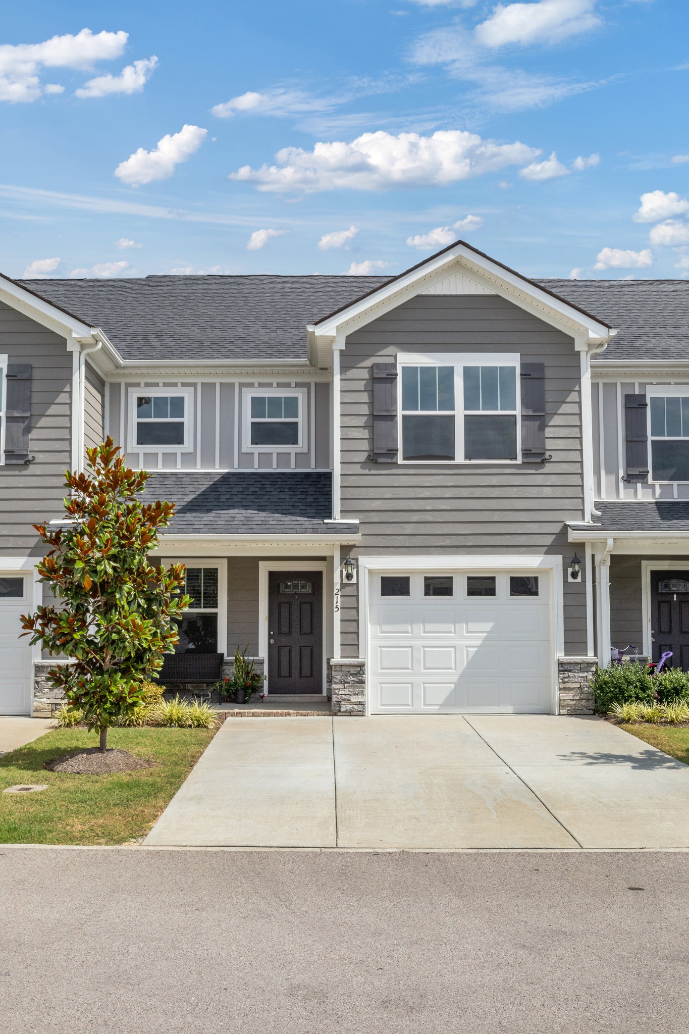 215 Ruth Way