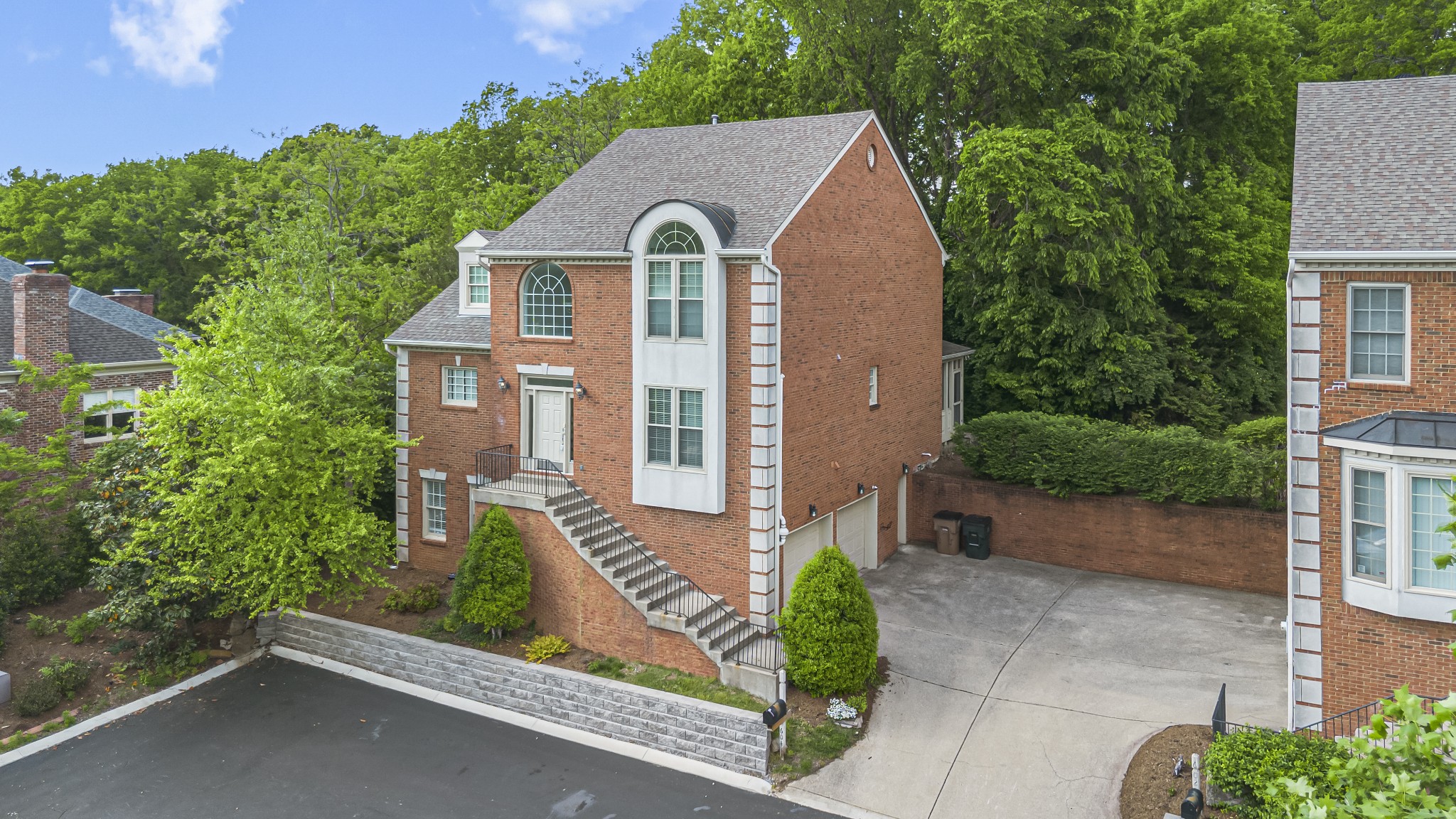 604 Clayborne Ct