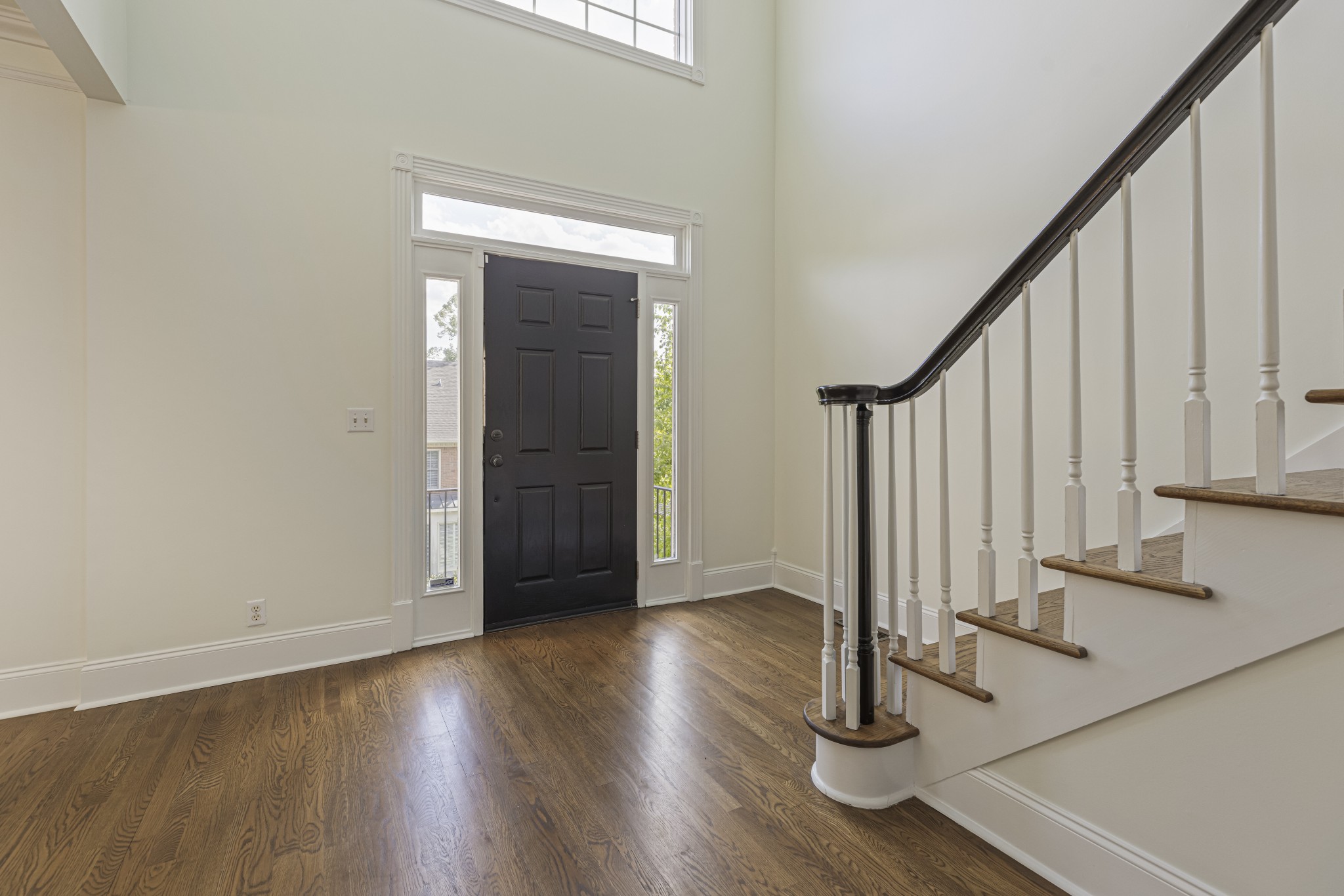 604 Clayborne Ct