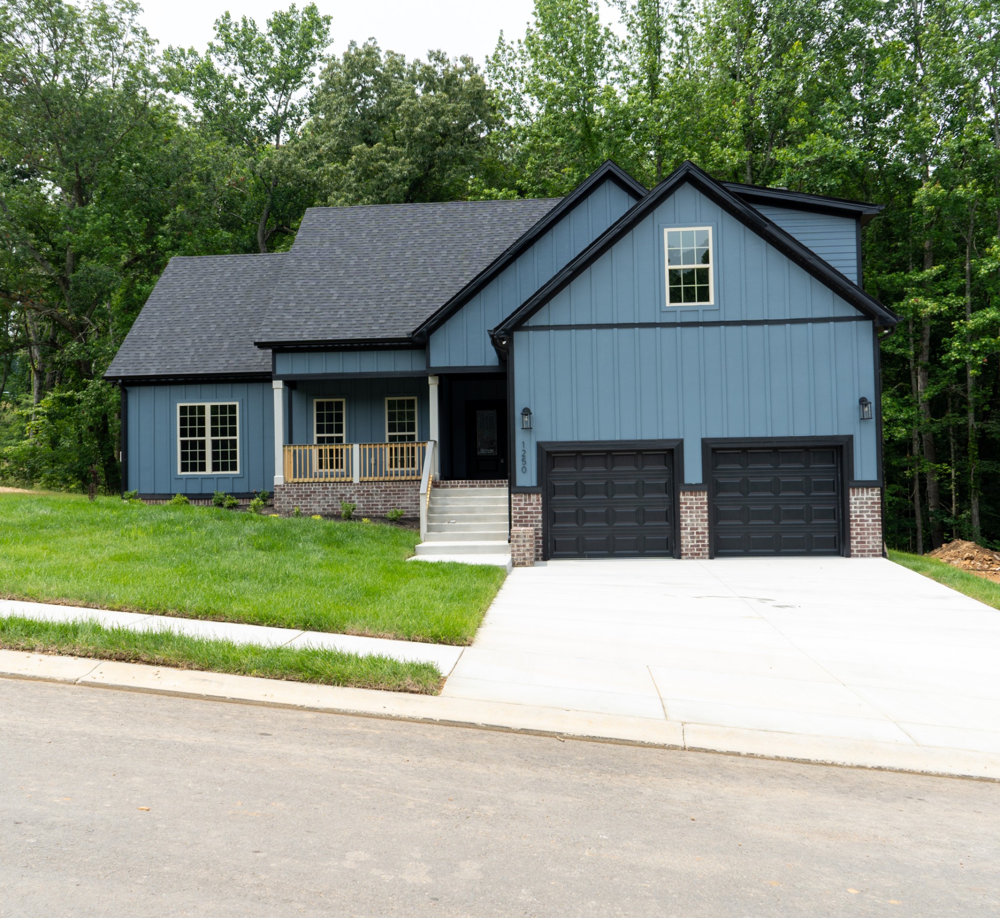 1250 Rooster Ridge Rd