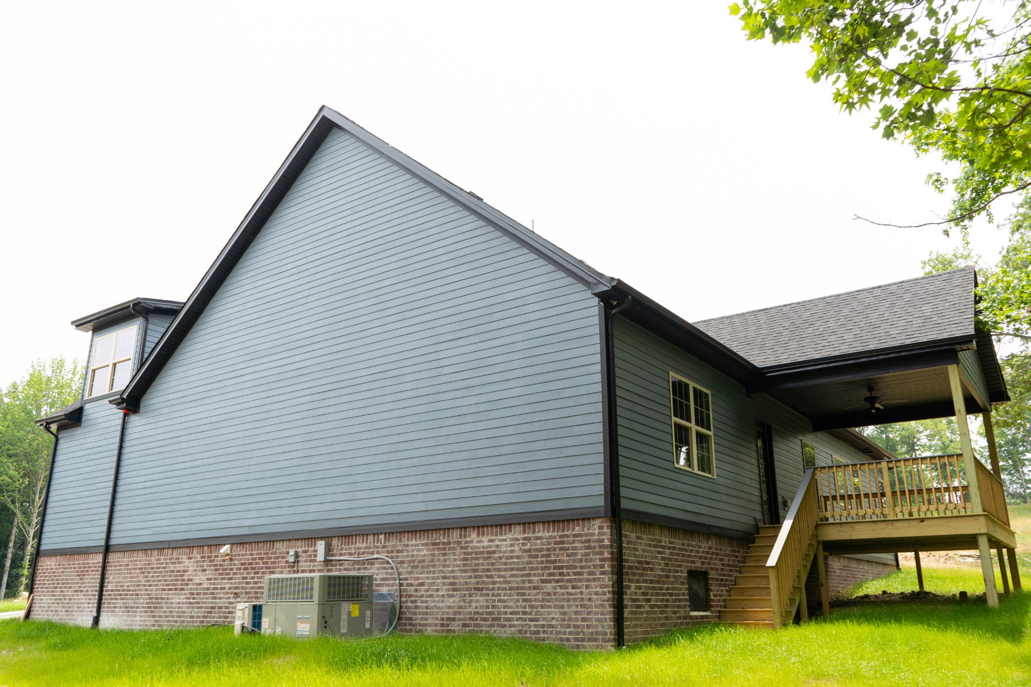 1250 Rooster Ridge Rd