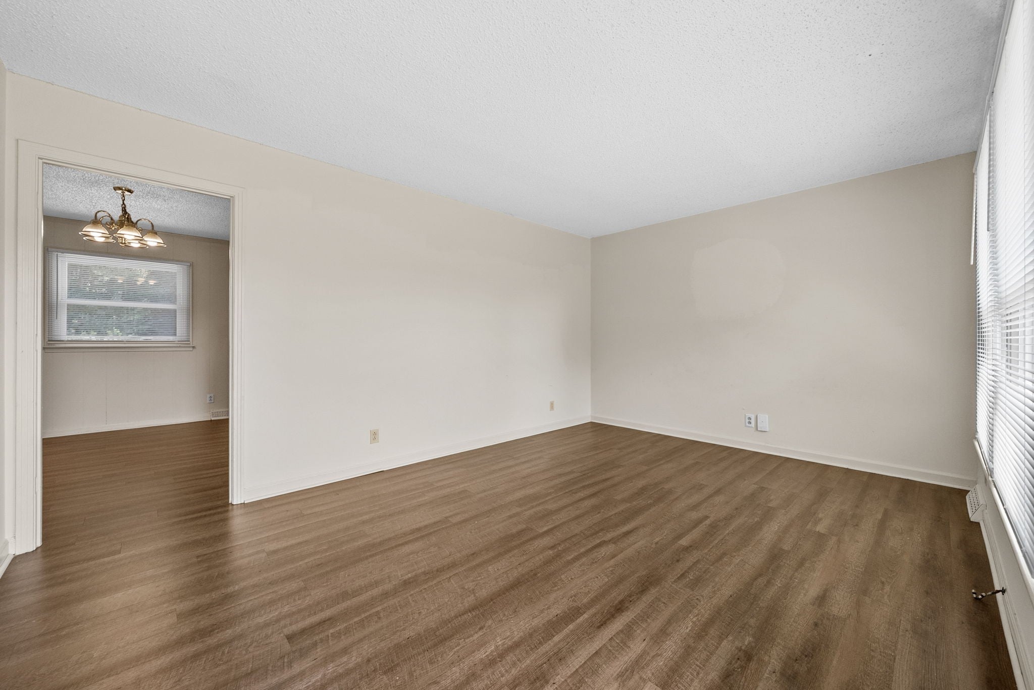 328 Welchwood Dr