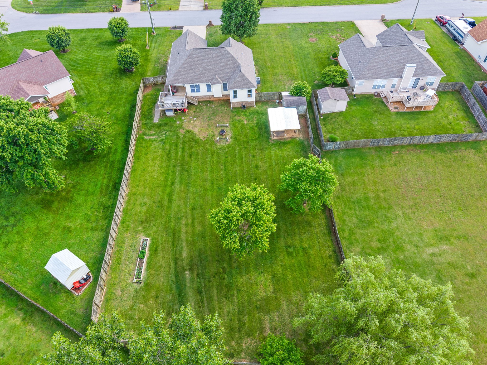 Clarksville, Tennessee 37040, United States, 3 Bedrooms Bedrooms, ,2 BathroomsBathrooms,Residential,Active,130902