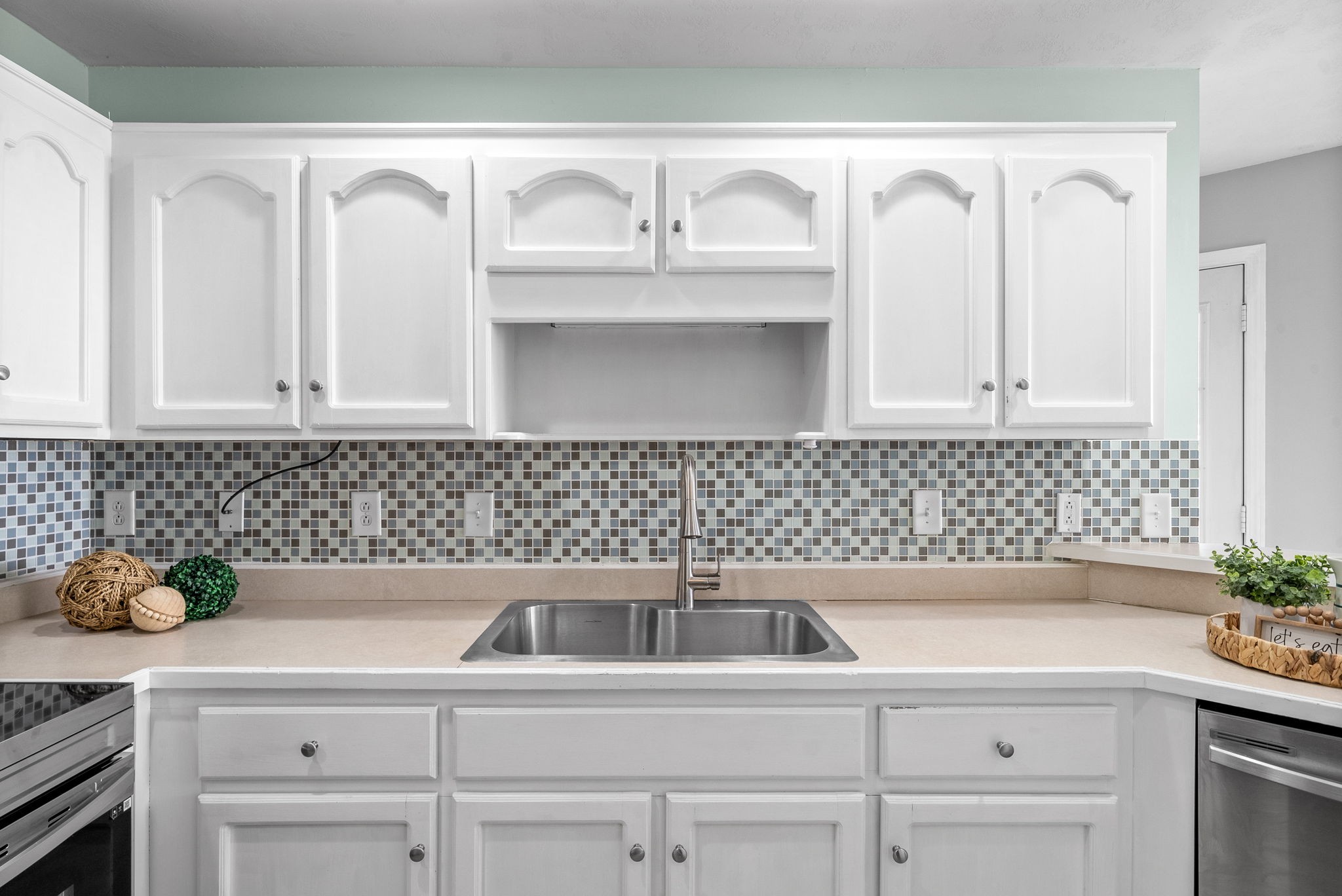 Clarksville, Tennessee 37040, United States, 3 Bedrooms Bedrooms, ,2 BathroomsBathrooms,Residential,Active,130902