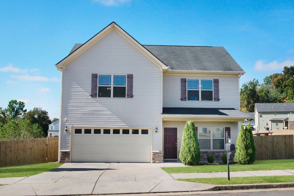 3.0-bed rental at 140 Dueler Dr