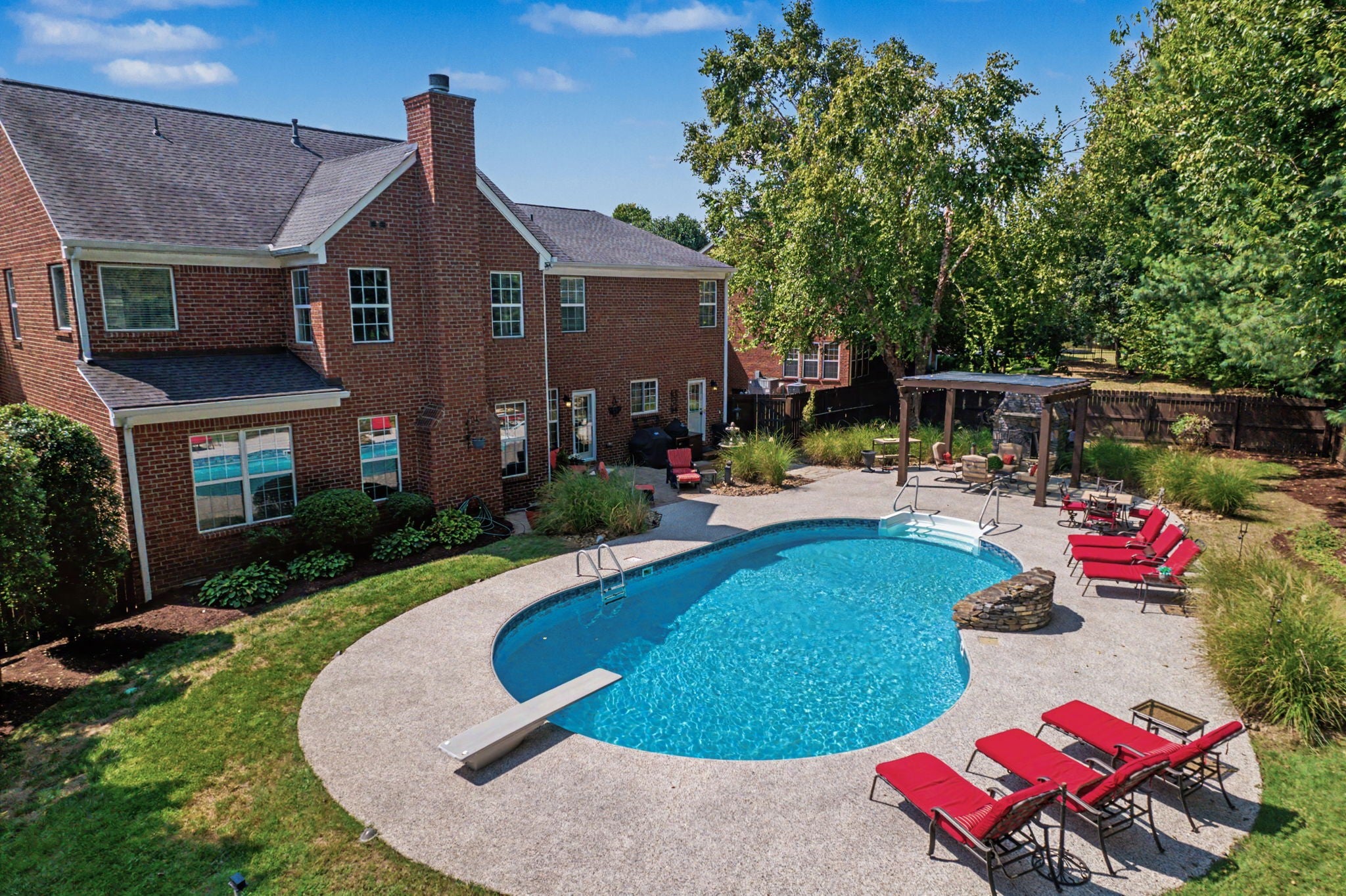 316 Stillcreek Dr