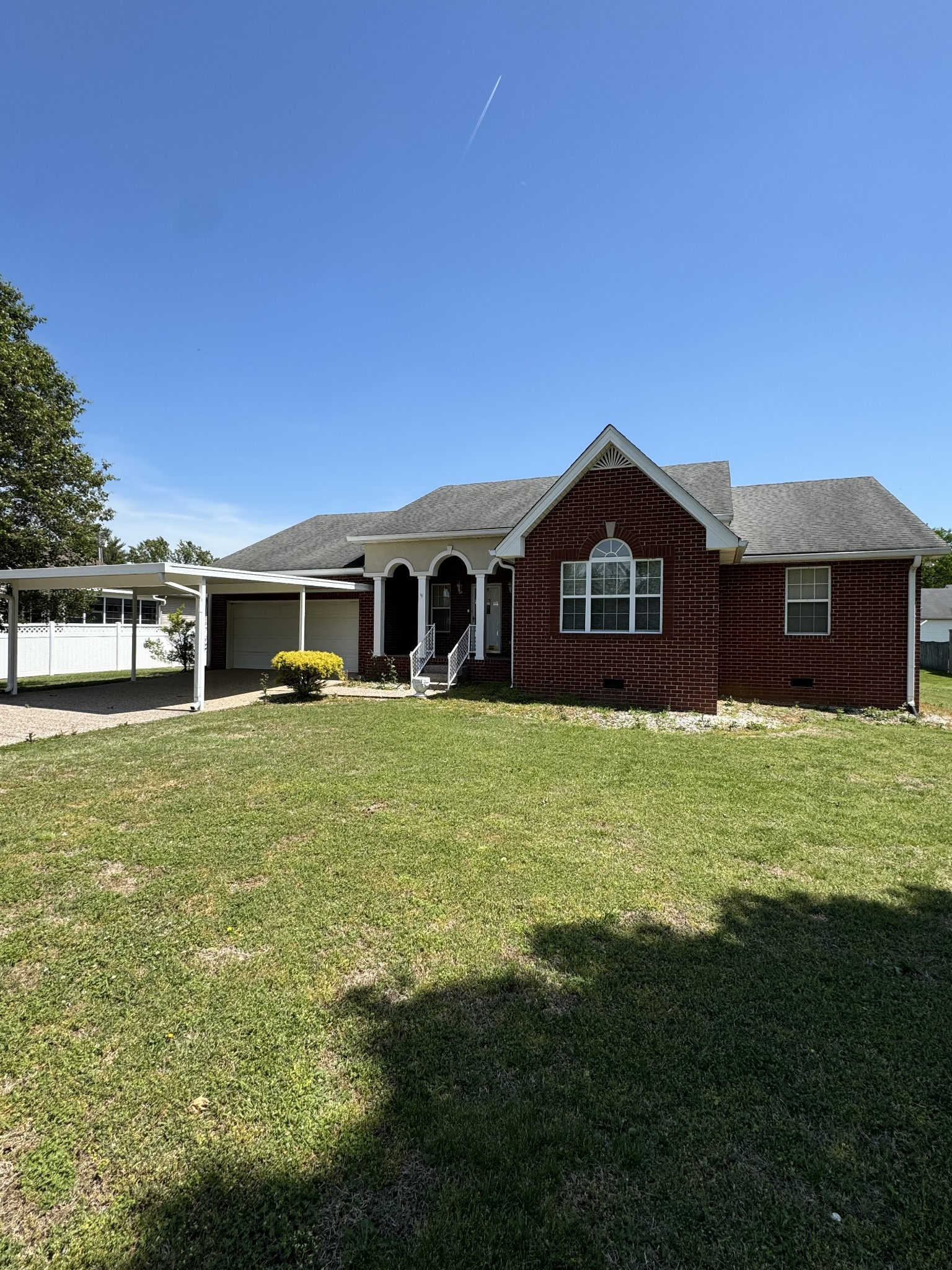 1011 Shirley Dr