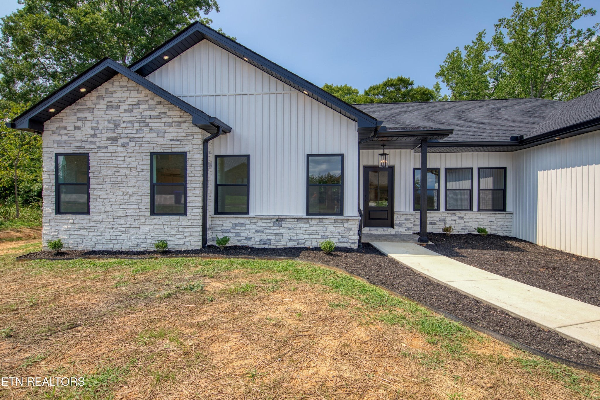 3259 Sandpiper Court