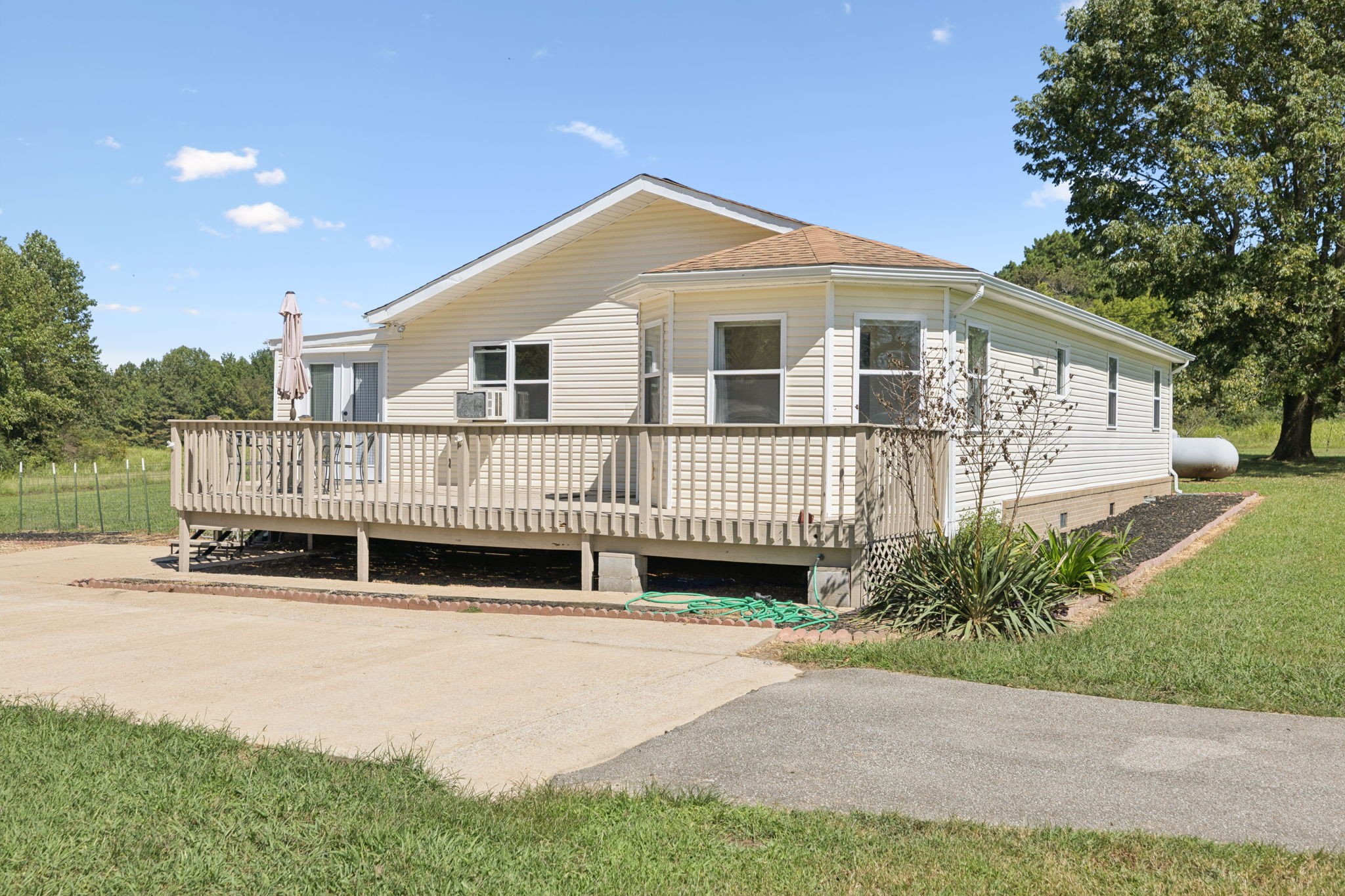 112 Saint Mary Rd