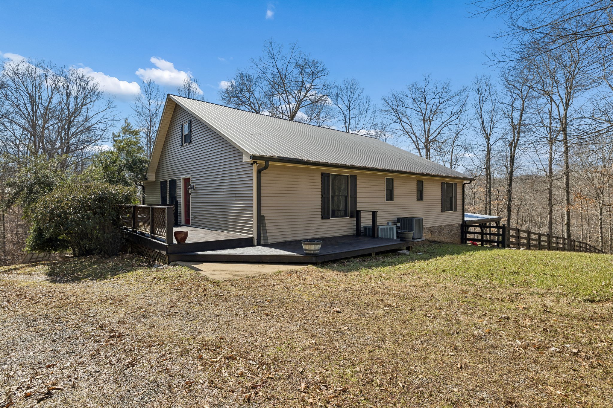 480 Defeated Creek Rd