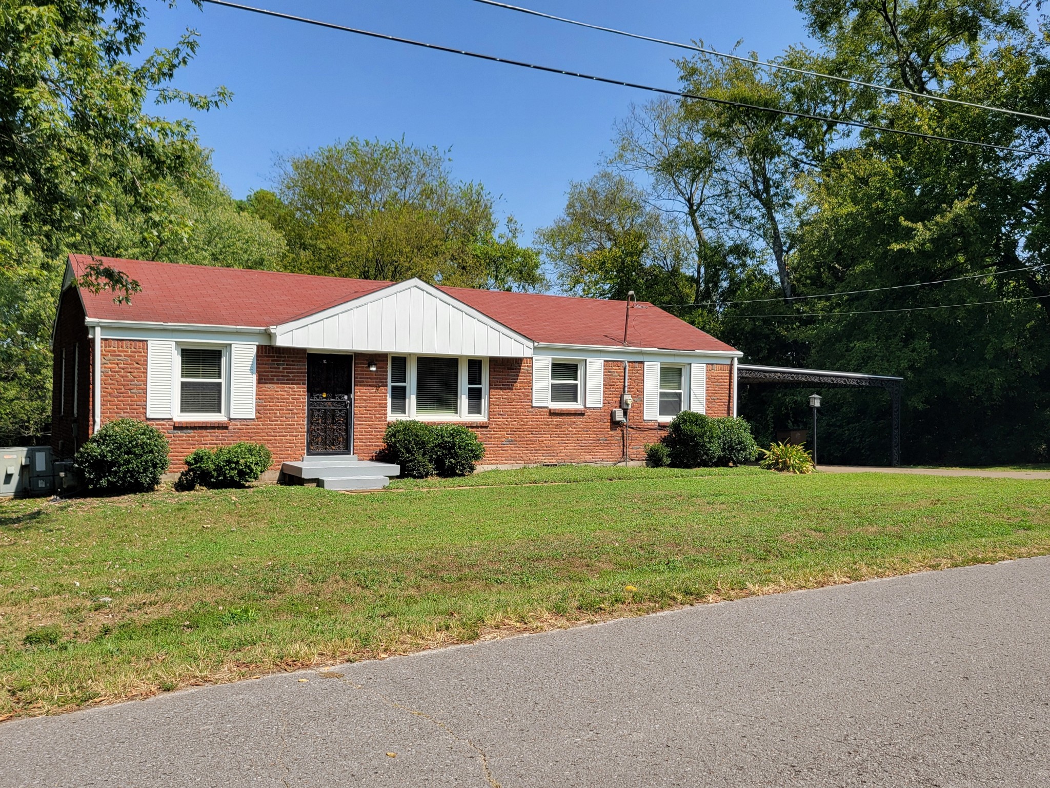 300 Raywood Ct