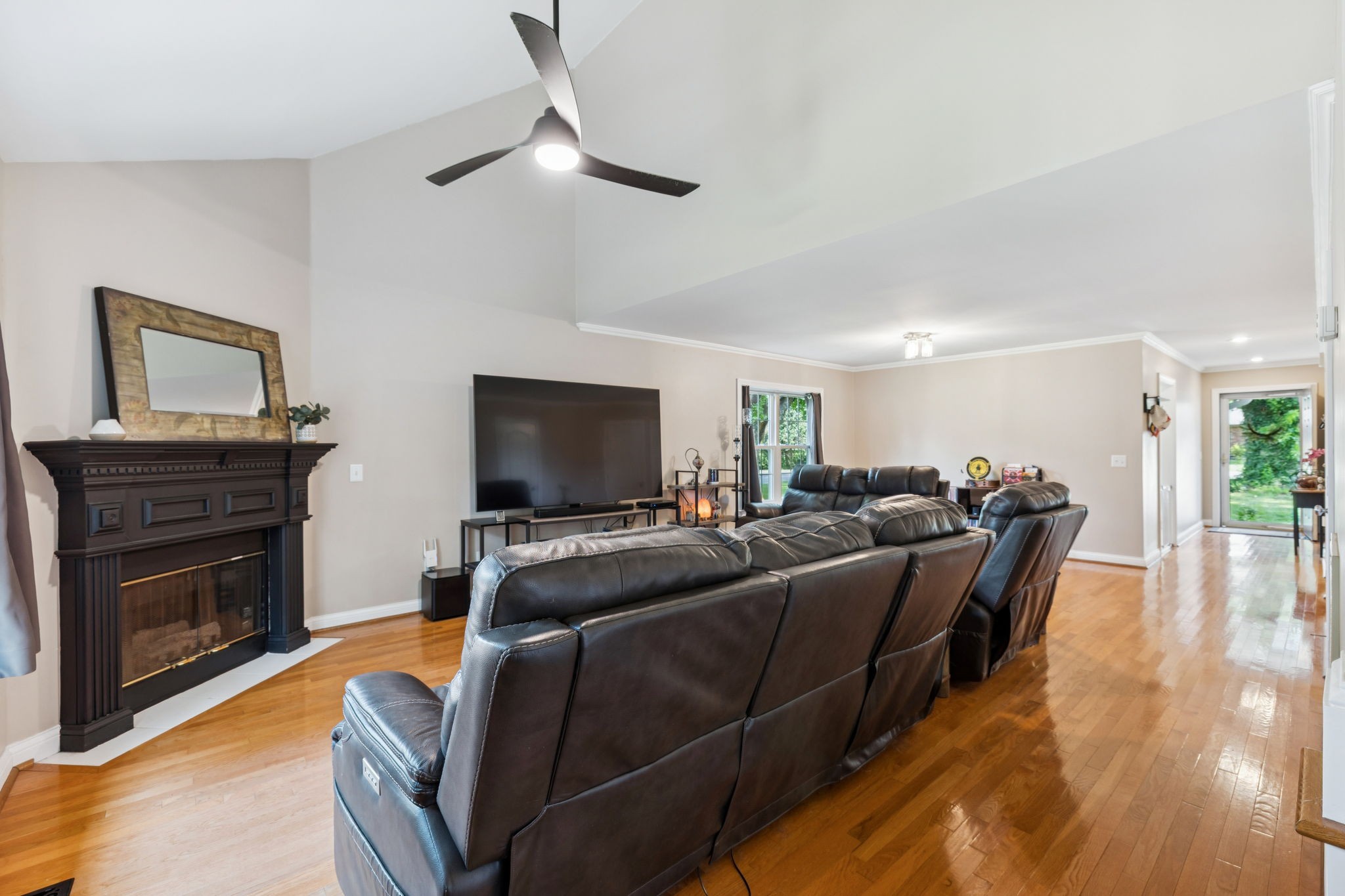 Gallatin, Tennessee 37066, United States, 3 Bedrooms Bedrooms, ,3 BathroomsBathrooms,Residential,Coming Soon,162531