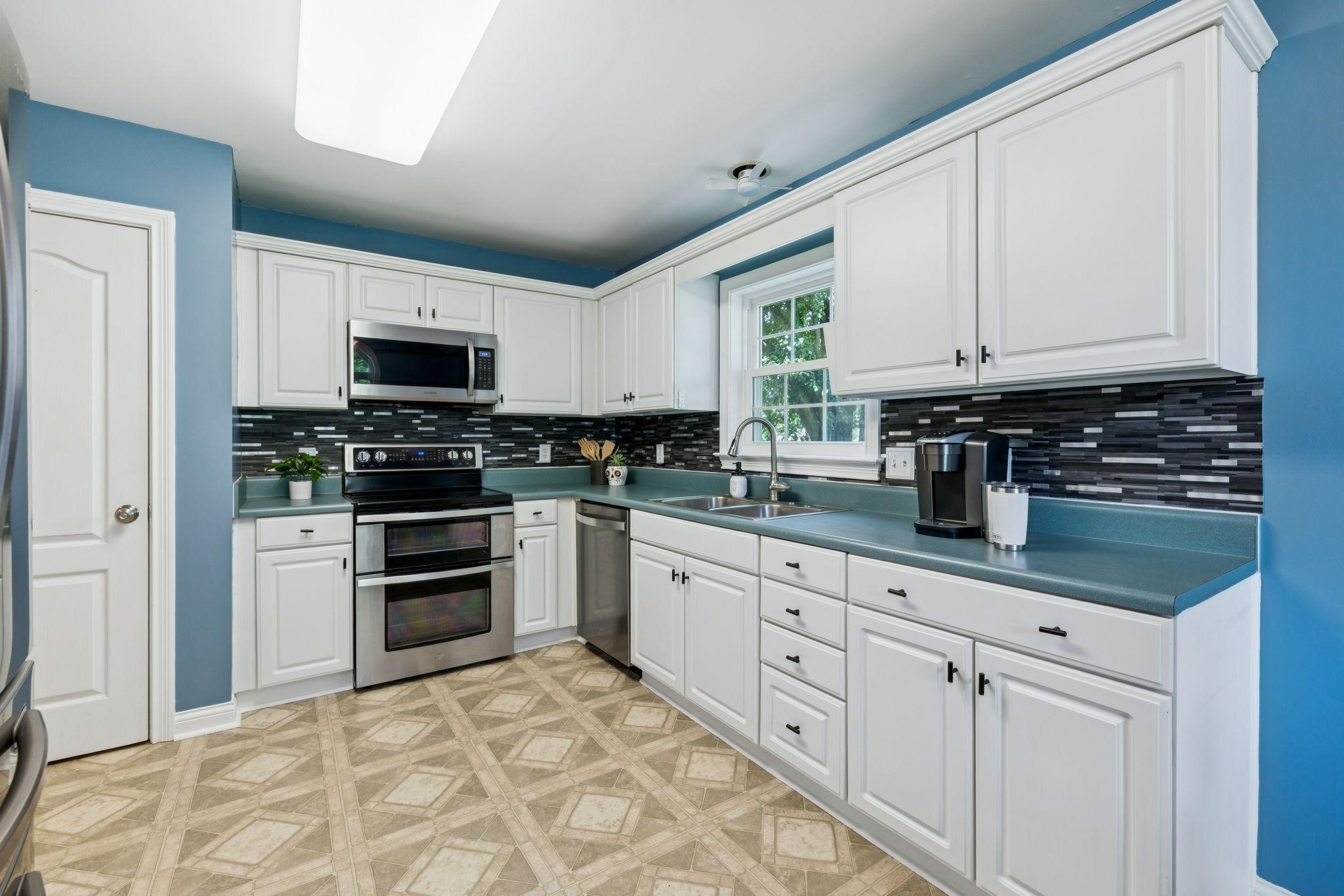 Gallatin, Tennessee 37066, United States, 3 Bedrooms Bedrooms, ,3 BathroomsBathrooms,Residential,Coming Soon,162531