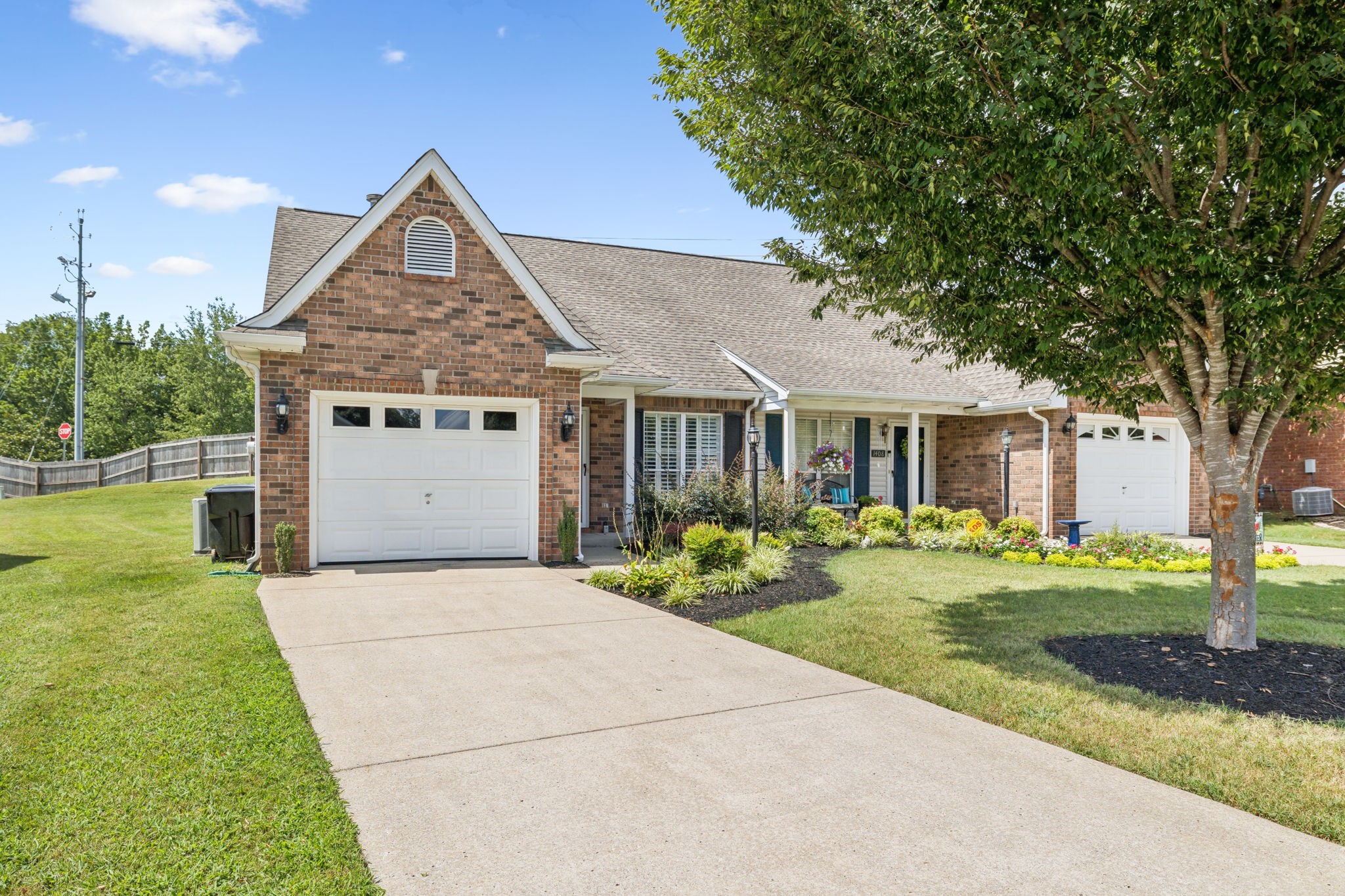 1410 Anita Ct