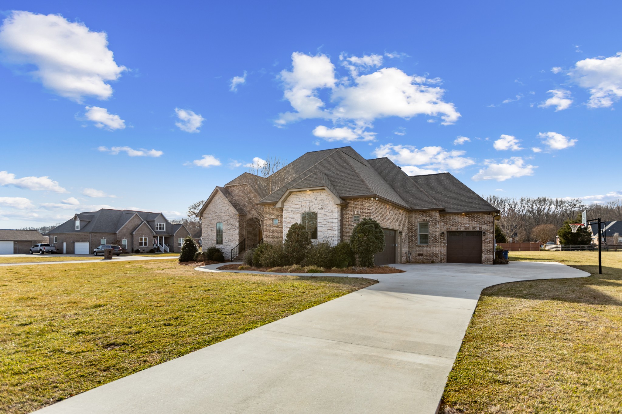 652 Hunters Landing Dr