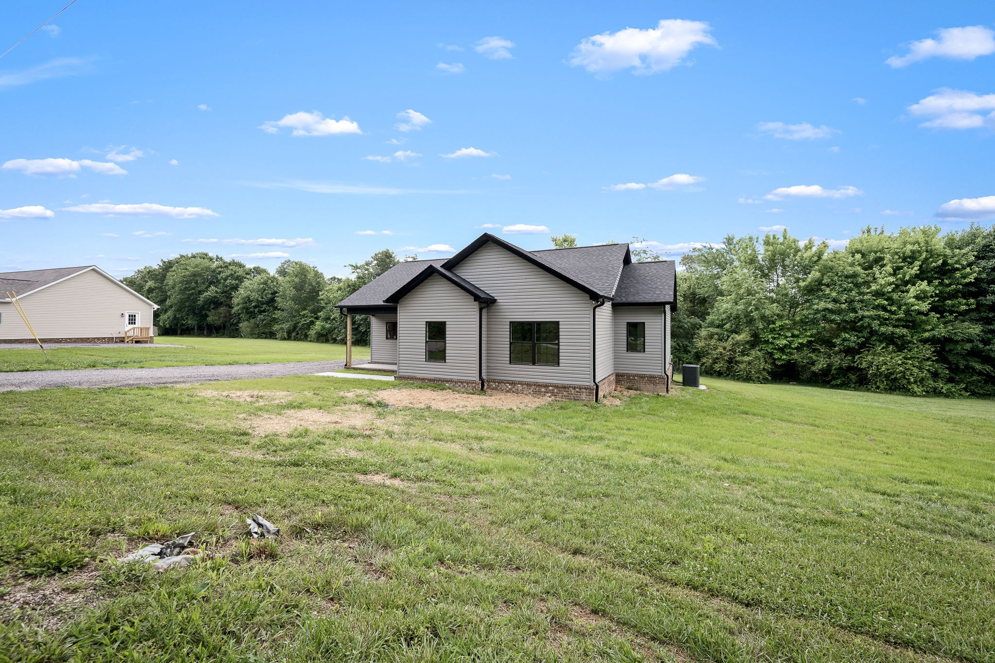 320 Underhill Rd