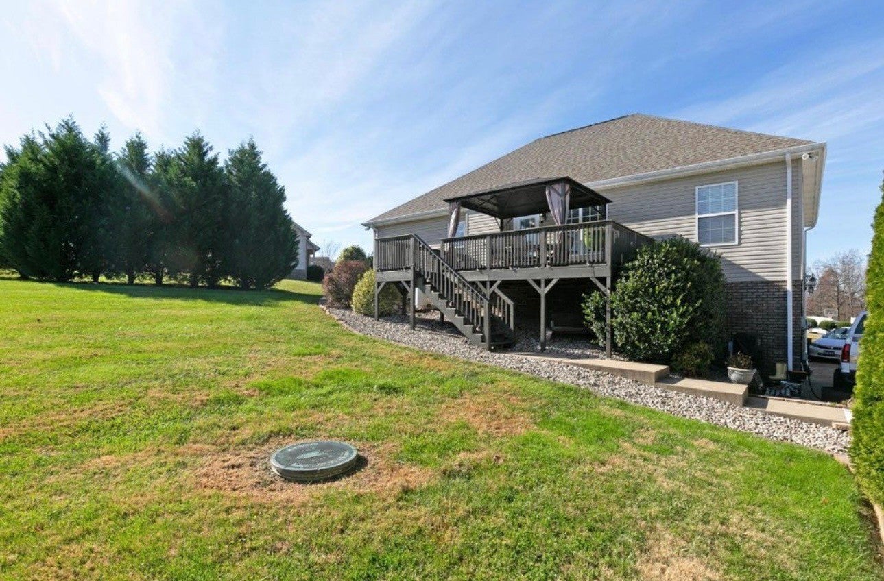266 Glenda Ct