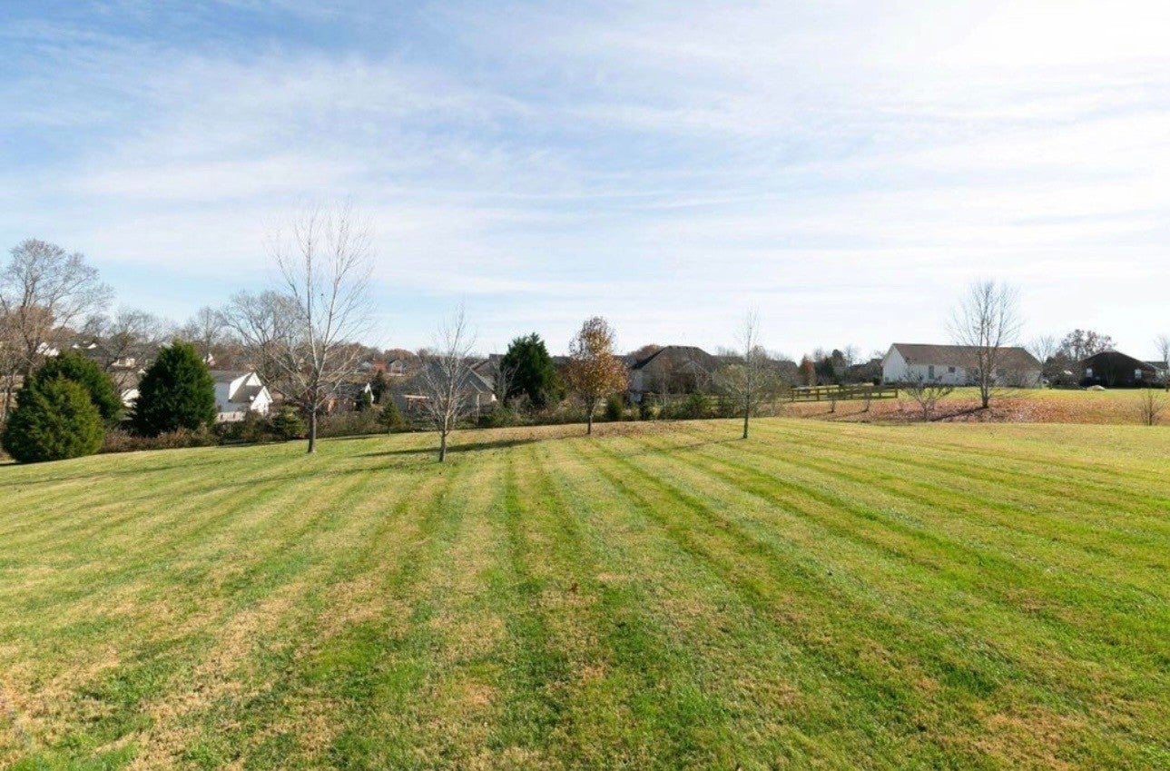 266 Glenda Ct