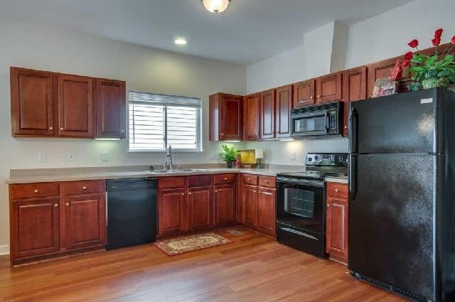 1702 Decatur Cir