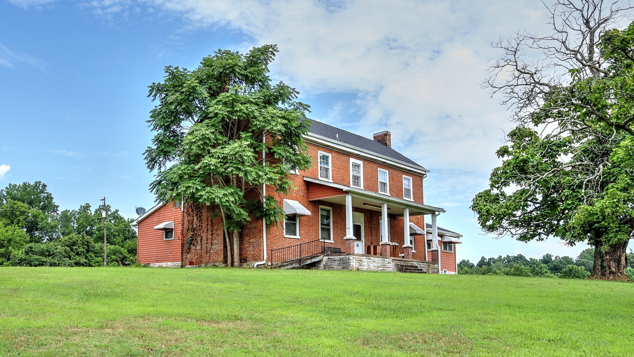 857 Davenport Rd