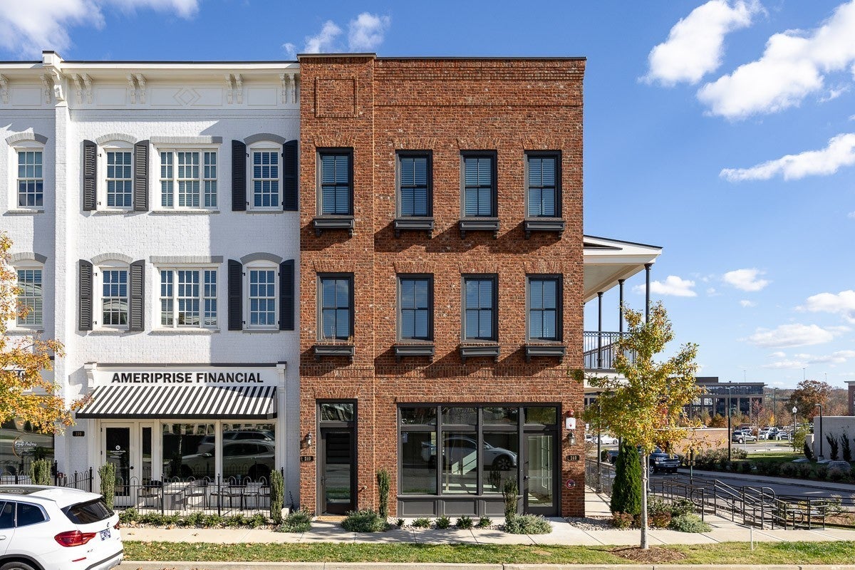 3.0-bed rental at 8086 Berry Farms Crossing 240
